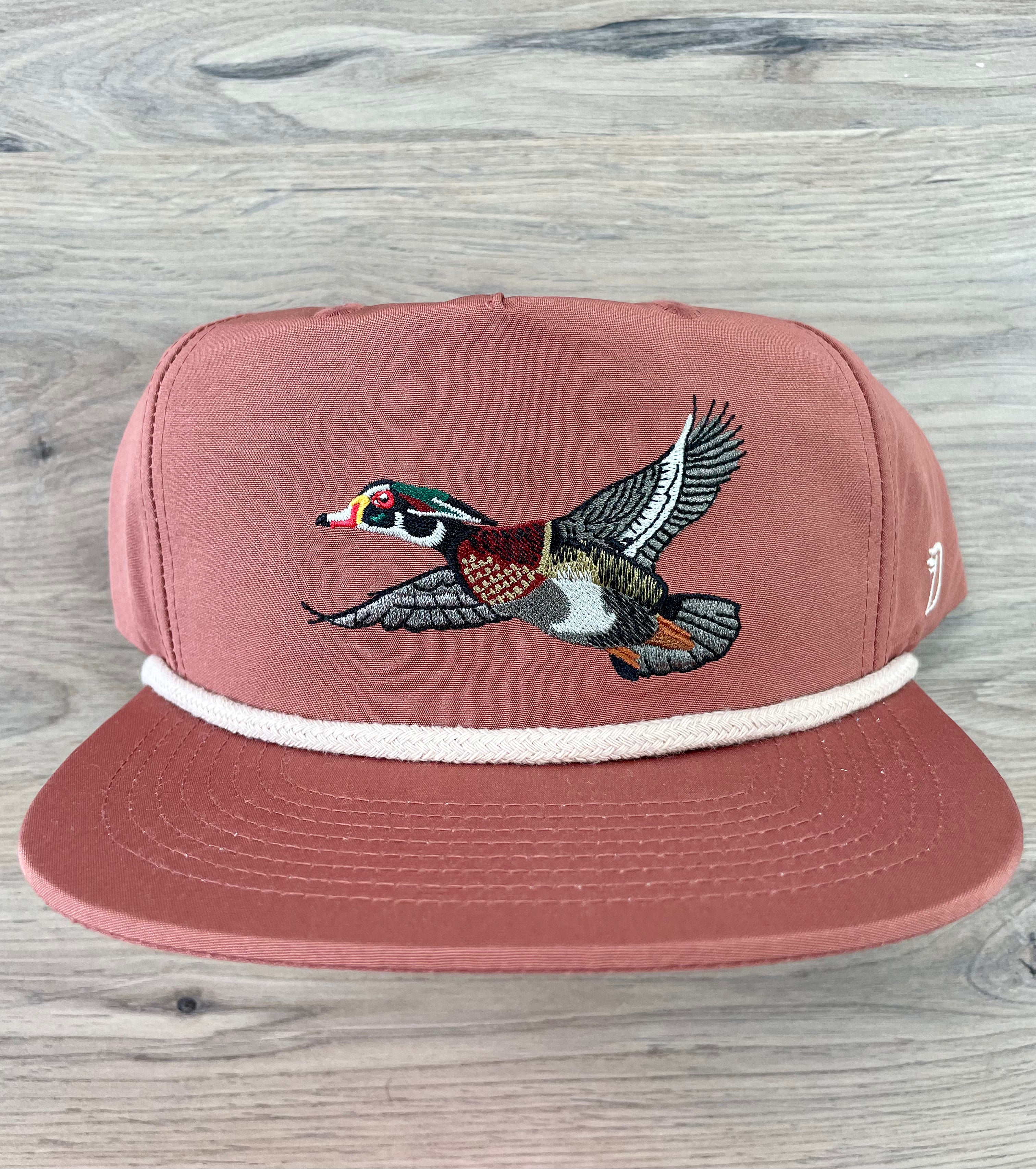 Duck Camp Hat for Hunting & Outdoor Adventures - Waterproof Camo Cap for Men & Women - Perfect for Duck Hunting, Fishing, and Outdoor Activities