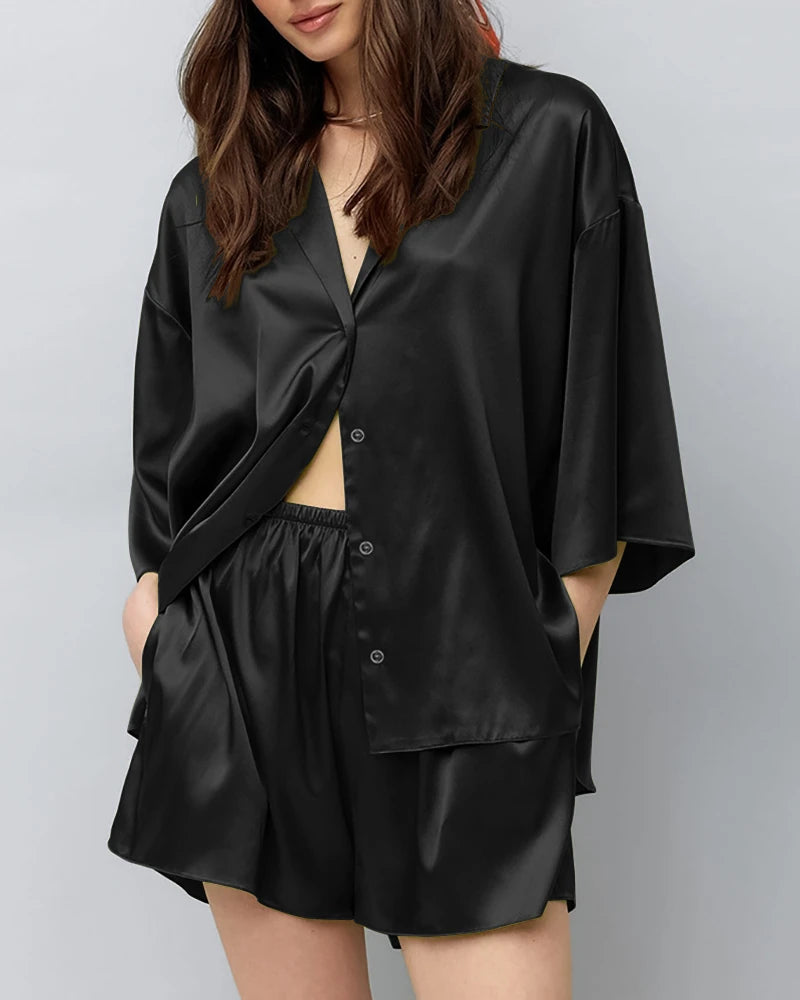 Classic Plus Size Silk Pajama Set for Women - Comfortable Sleepwear & Loungewear for Relaxing at Home or Travel