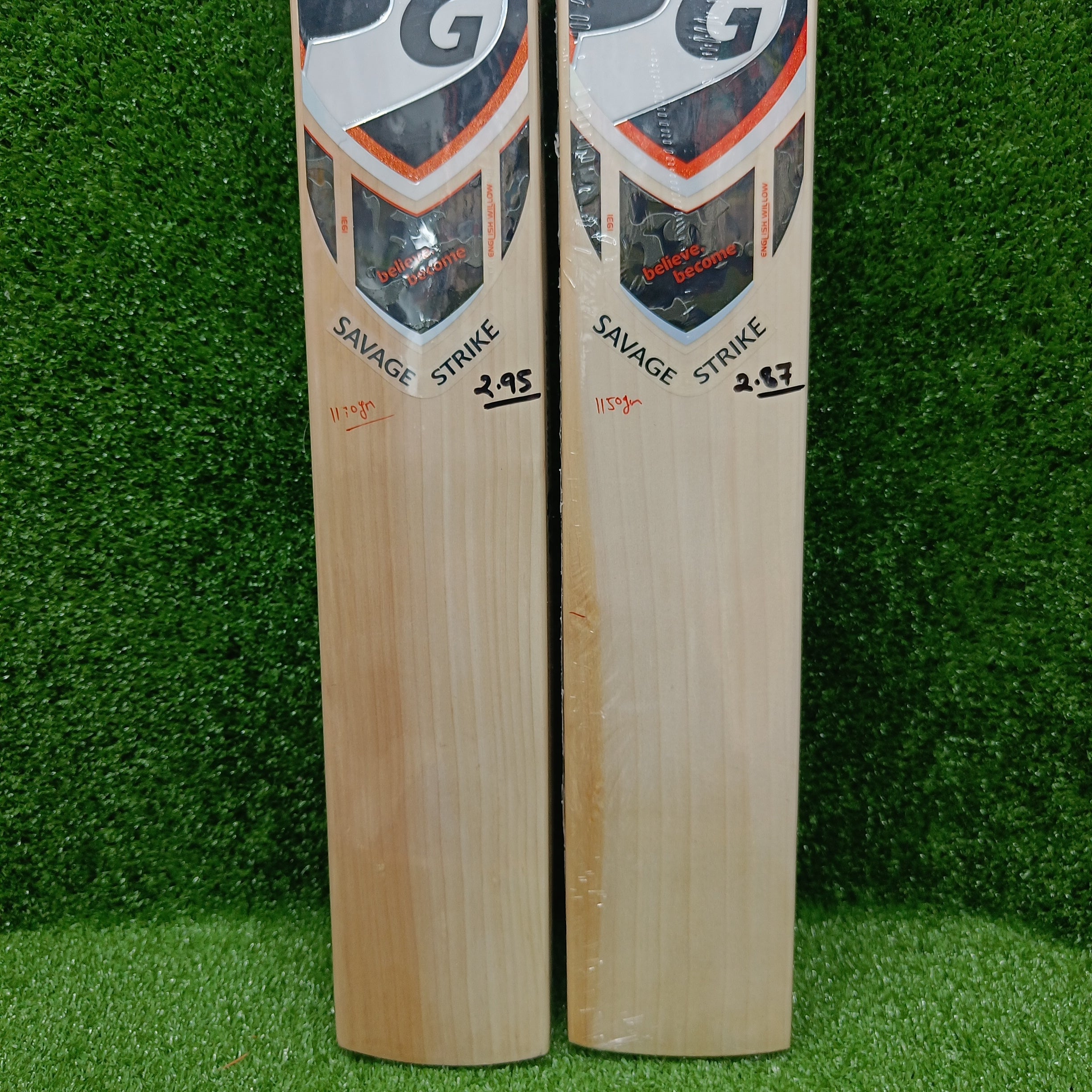 SG Savage Strike English Willow Cricket Bat - Premium Performance for Professional & Recreational Cricket Players - Perfect for Matches, Training & Backyard Practice