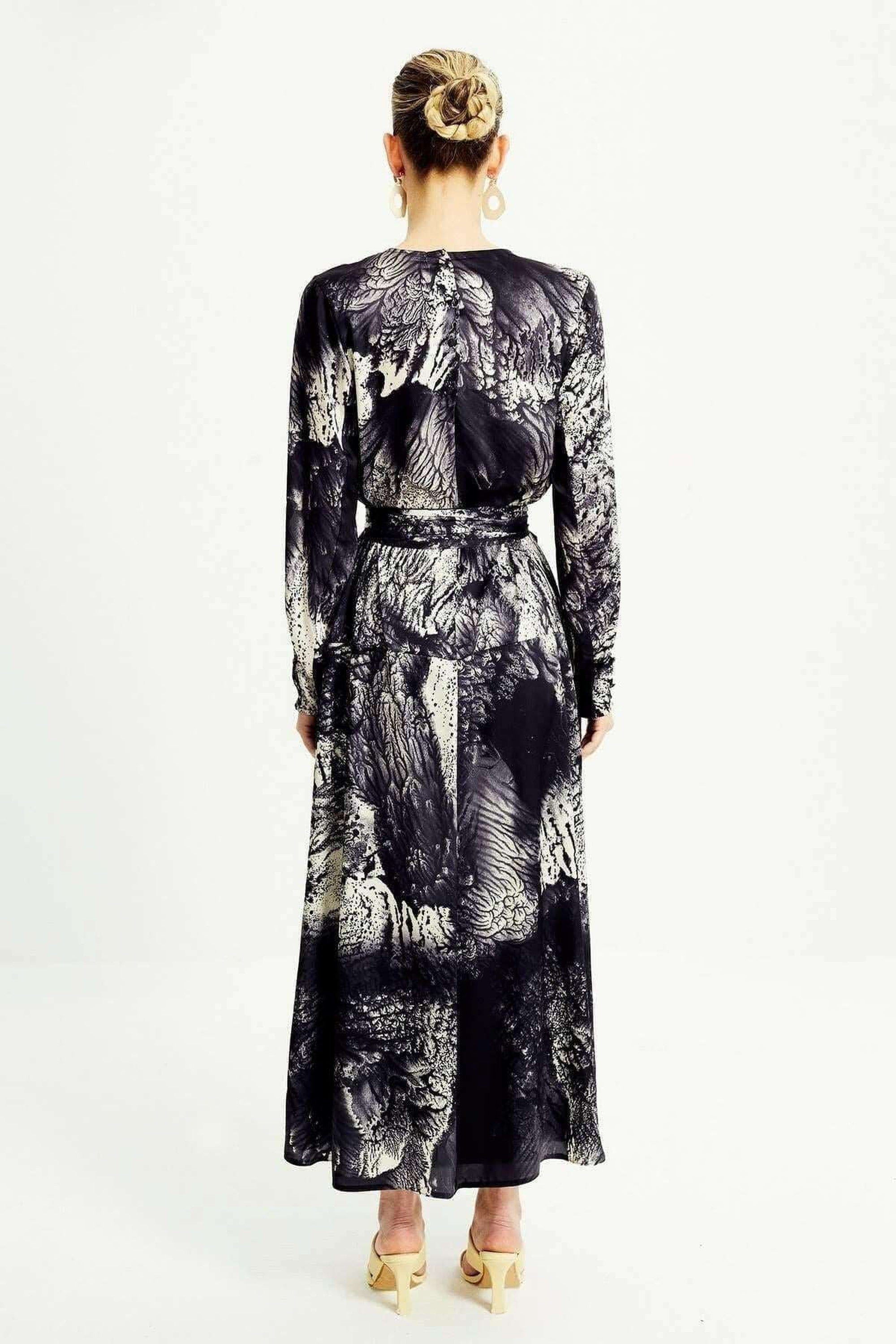 Elegant Long Sleeve Maxi Dress with Side Pockets - Perfect for Beach Vacations, Summer Parties & Casual Outings