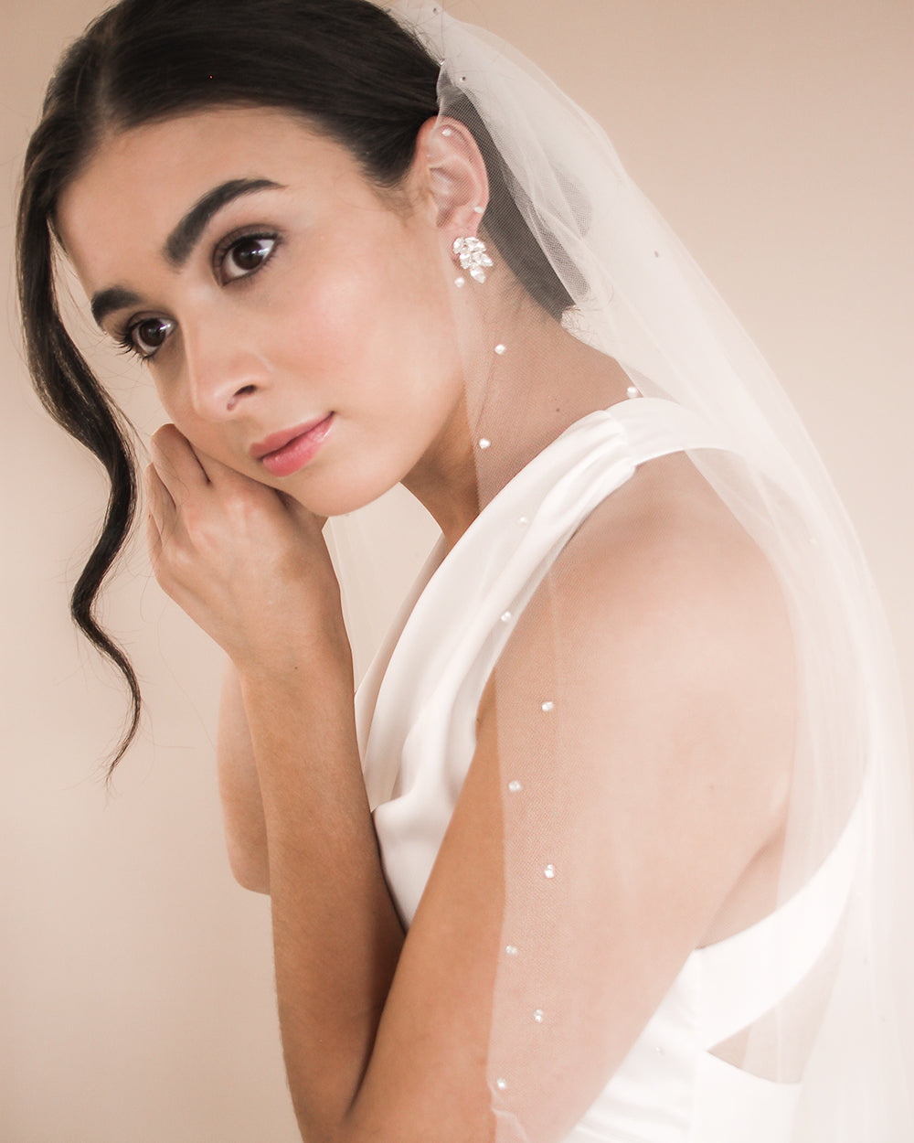 Sparkling Rhinestone Veil for Bridal Wedding Accessories - Elegant Hairpiece for Brides, Prom, Pageants & Special Occasions