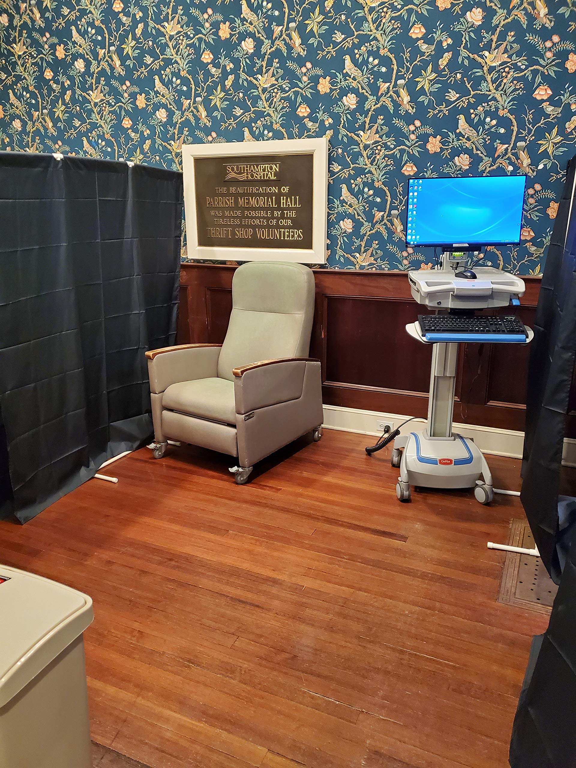 Portable Room Divider Privacy Screen - Dark Blue Partition for Offices, Classrooms, Clinics & Travel | No-Tool Assembly | Ideal for Health Screenings, Biometric Tests & Privacy Protection