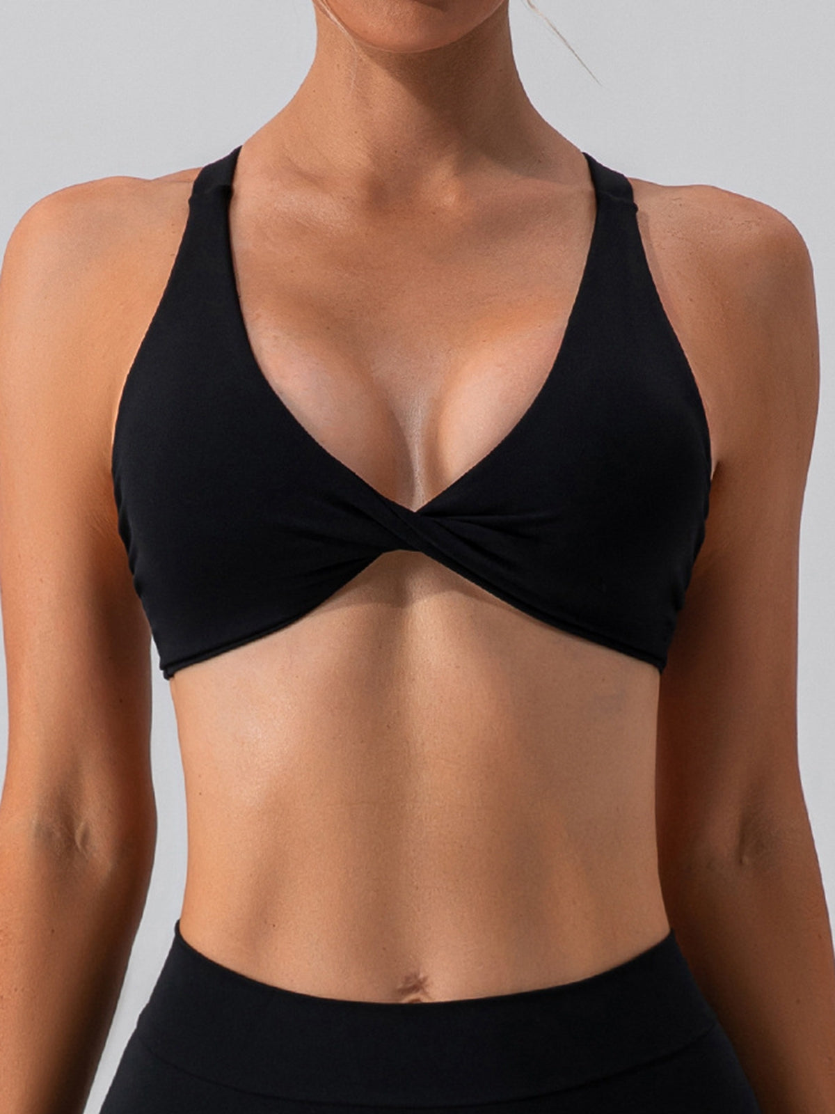 ZASUWA Women's High Support Cross Back Sports Bra - Breathable Workout Top for Running, Yoga & Gym