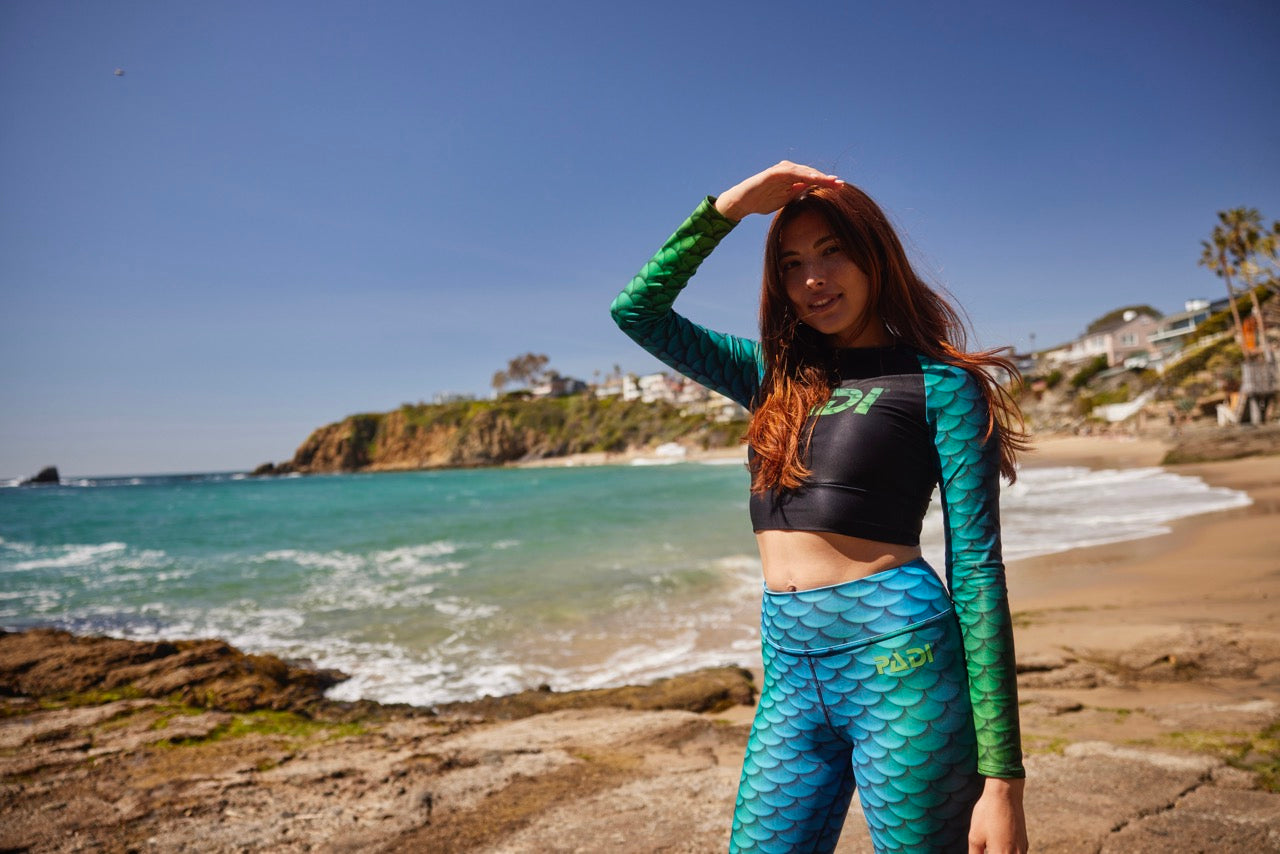 PADI Siren Cropped Rash Guard - Women's UPF 50+ Sun Protection Swim Shirt for Surfing, Swimming & Beach Activities