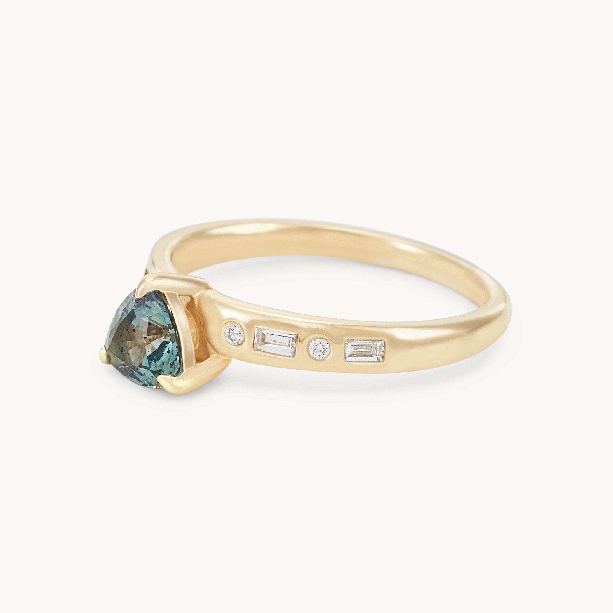 Unique Mountain Vow Trillion-Cut Sapphire Engagement Ring for Women – Perfect for Proposals, Anniversaries & Special Occasions