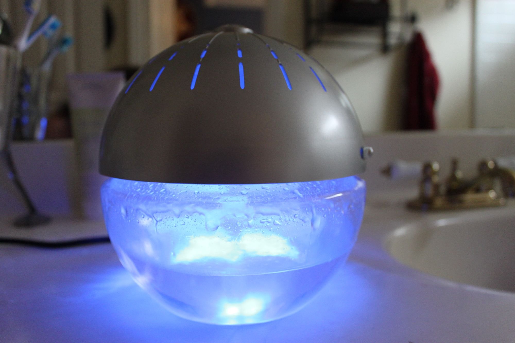 4-Pack Silver EcoGecko Earth Globe Air Revitalizers - Essential Oil Diffuser, Air Freshener & Room Aromatizer with 4x10mL Lavender Oil - Perfect for Home, Office, Yoga Studio & Spa Relaxation
