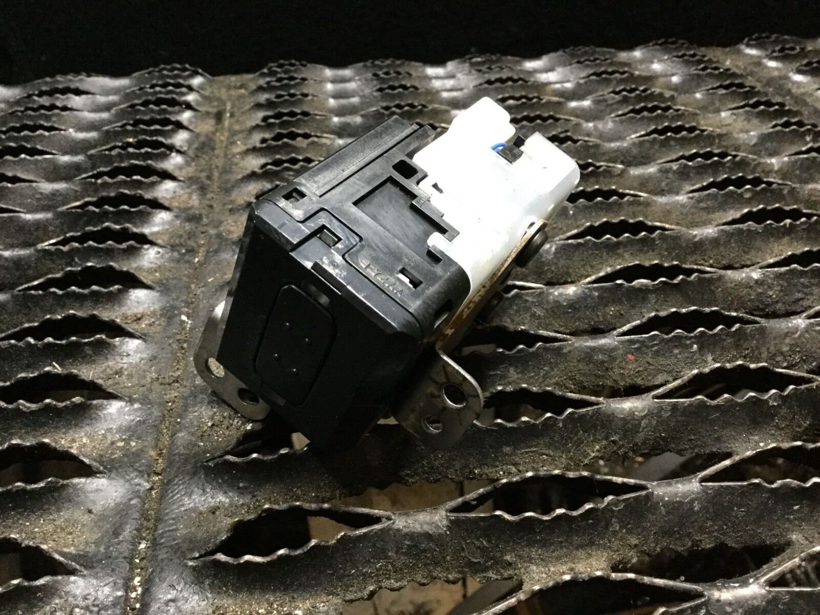 2004-2009 Toyota Prius OEM Ignition Key Starter Switch Slot 6263990-00 - Replacement for Worn or Damaged Switch - Perfect for DIY Car Repairs and Maintenance