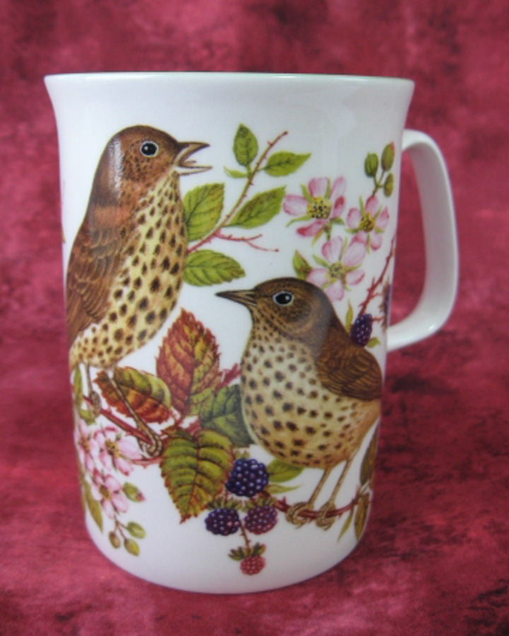 English Bone China Mug with Thrush and Blackberry Design - Elegant Tea & Coffee Cup for Home, Office, and Gift Giving