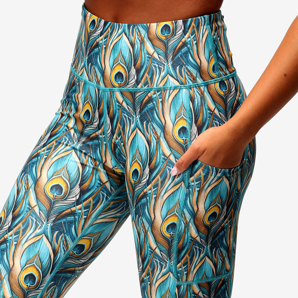 Stylish Peacock Print Capri Pants for Women - Comfortable & Trendy Summer Lounge Wear