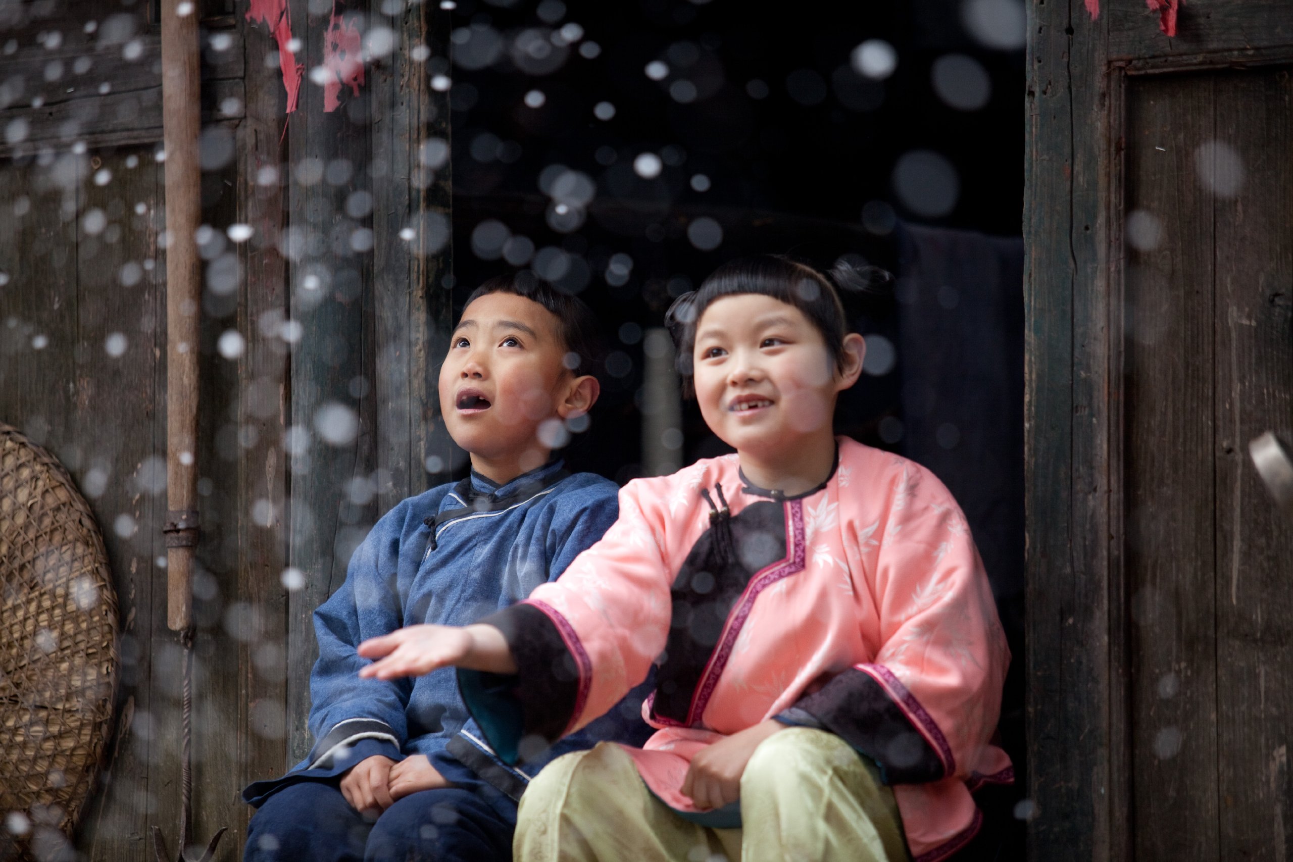 Snow Flower and the Secret Fan Blu-ray - Historical Drama Movie for Women's Friendship & Chinese Culture - Perfect for Movie Nights & Book Club Discussions