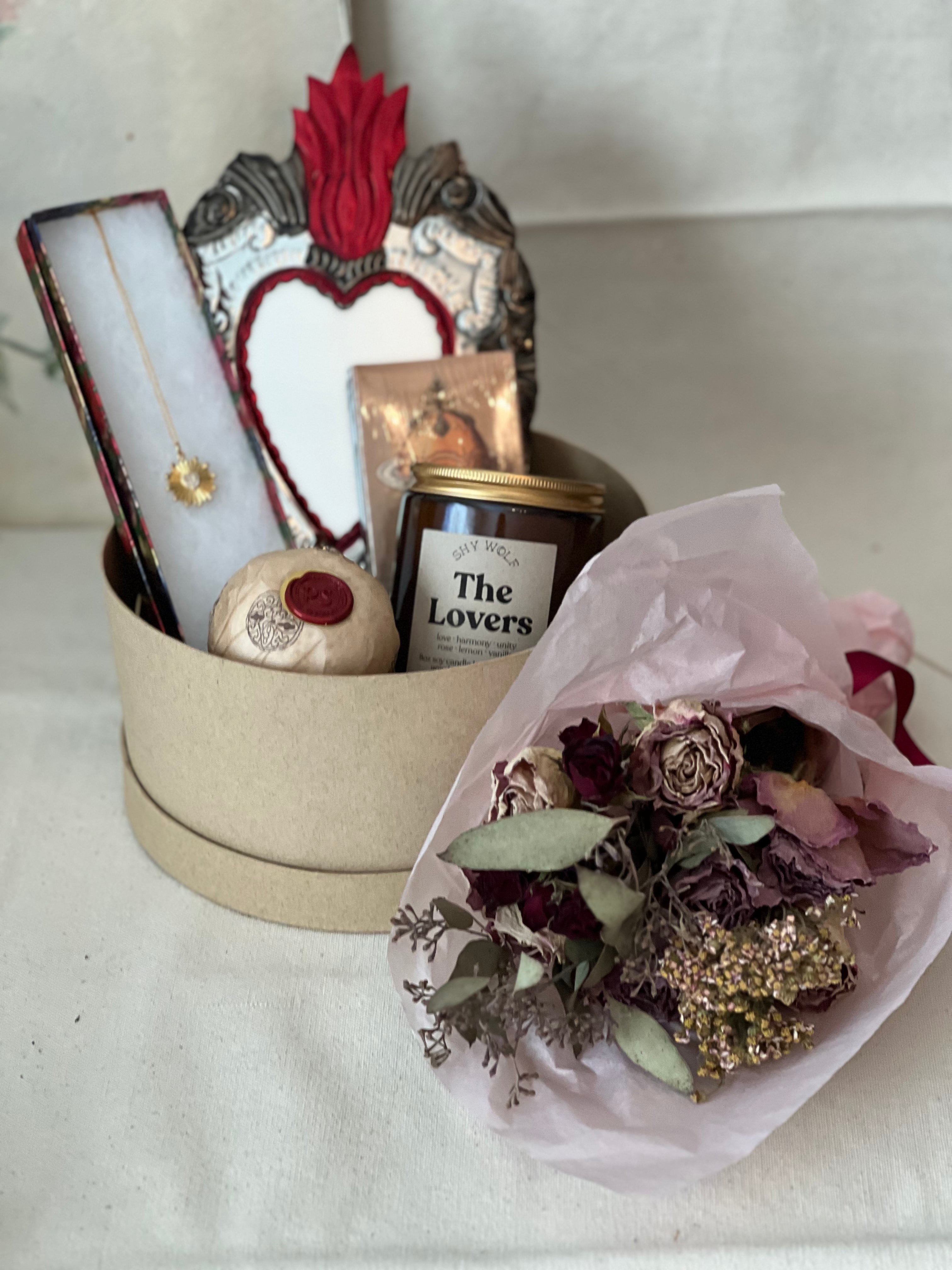 Amour Gift Bundle Set - Romantic Present for Valentine's Day, Anniversary & Couples | Perfect for Weddings, Date Nights & Special Occasions