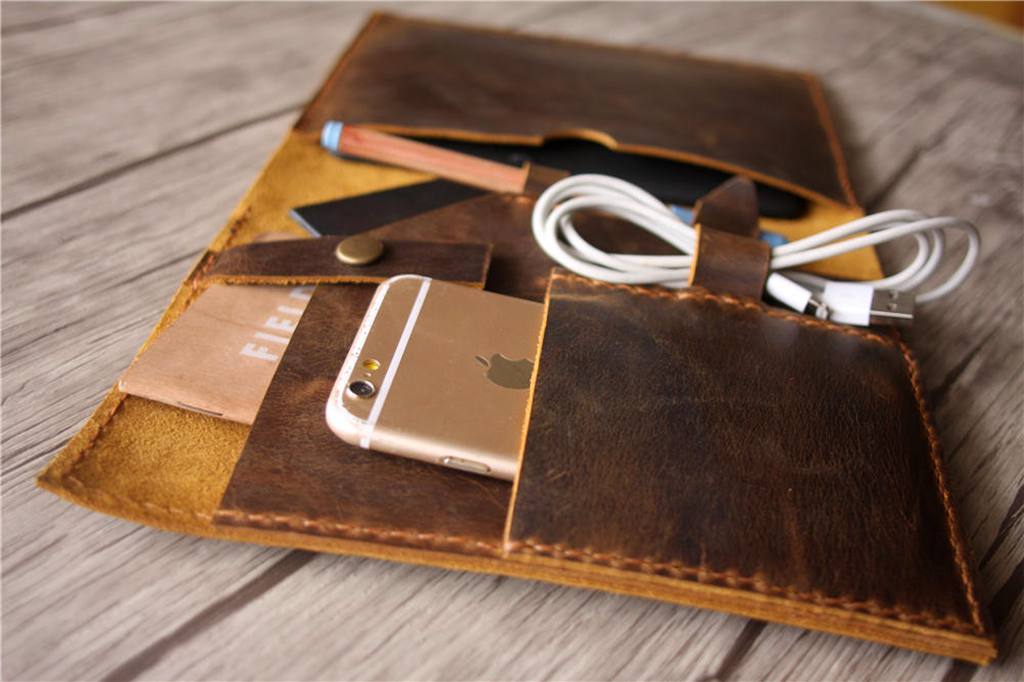 Personalized Monogrammed Leather Case Cover for Kindle Paperwhite - Perfect for Reading, Travel & Gifts