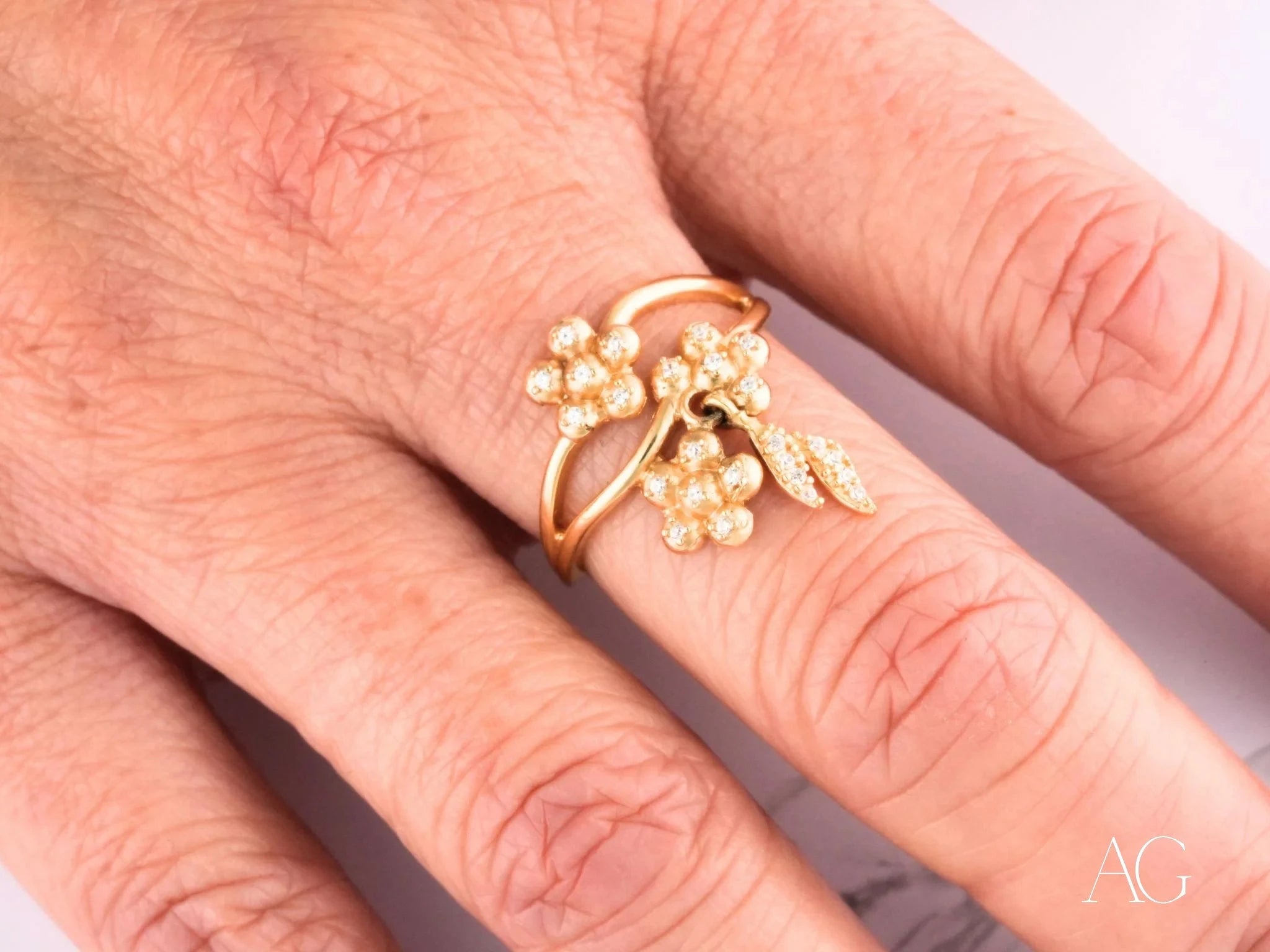 18k Gold Diamond Ring for Women - Elegant Blossom Charm Design, Perfect for Weddings, Anniversaries & Special Occasions