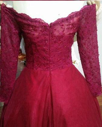 Elegant Off Shoulder Dark Red Long Sleeve Lace A-Line Evening Gown - Formal Prom Dress for Women | Perfect for Homecoming, Cocktail Parties & Special Occasions