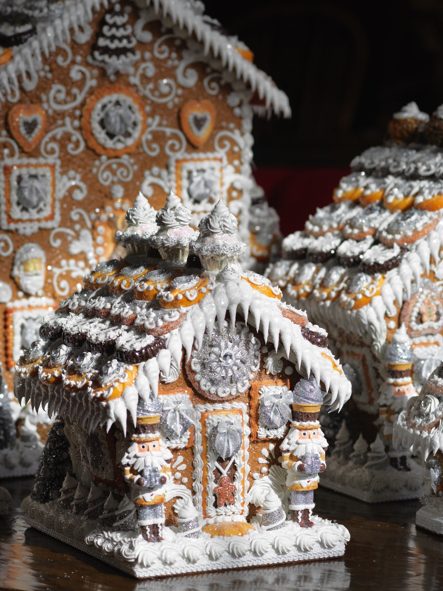 Frost White Gingerbread House Kit - DIY Christmas Holiday Baking & Decorating for Kids & Adults - Perfect for Holiday Parties, Gifts & Festive Home Decor