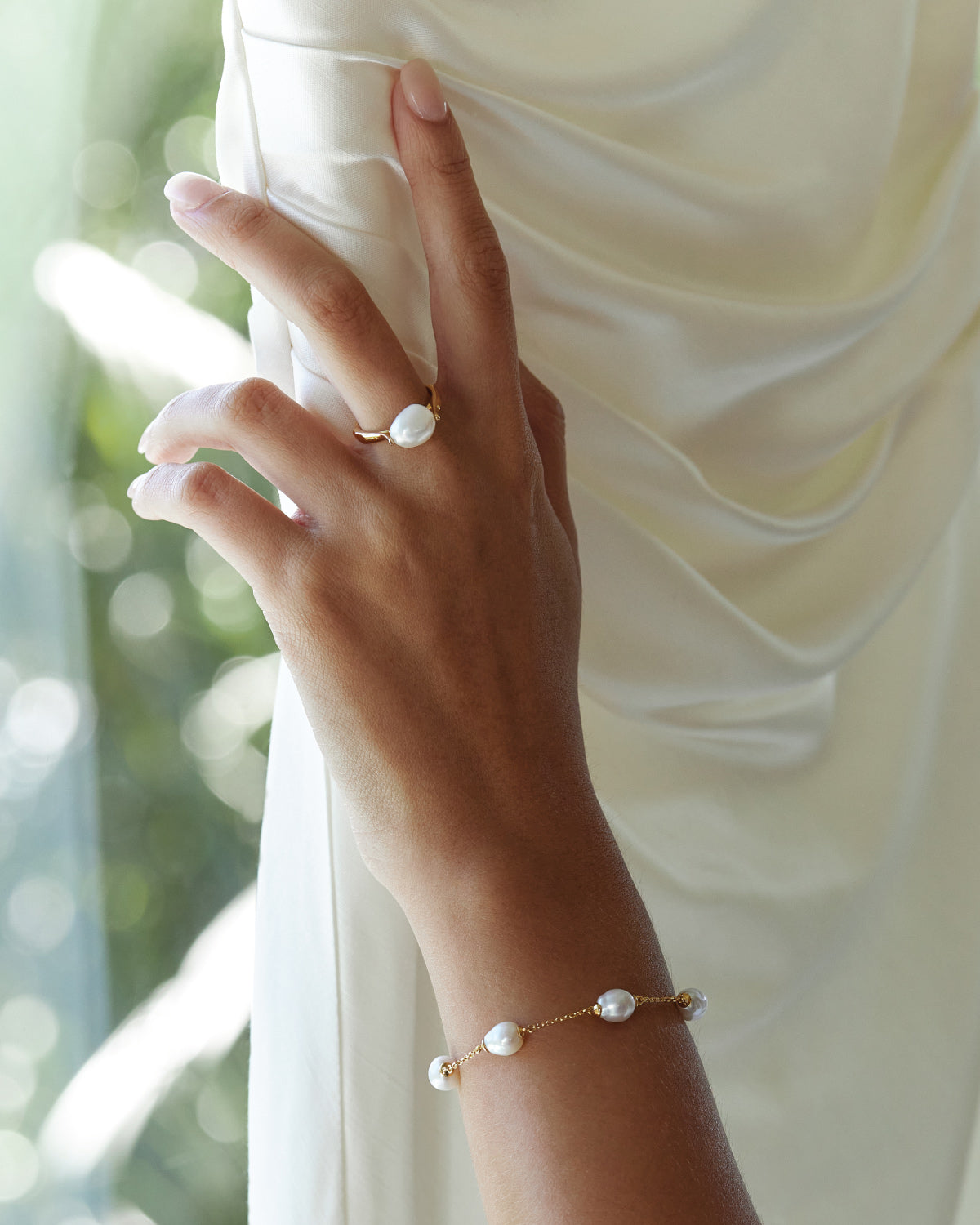 18K Gold Vermeil Harmony Pearl Ring - Elegant Jewelry for Women, Perfect for Weddings, Parties & Special Occasions