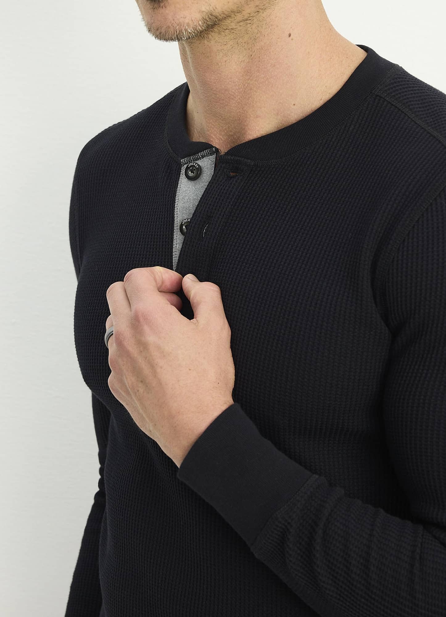 Jockey Men's Baselayer Long Sleeve Waffle Henley Shirt - Thermal Underwear for Cold Weather, Moisture Wicking & Breathable - Perfect for Winter Sports, Hiking & Layering