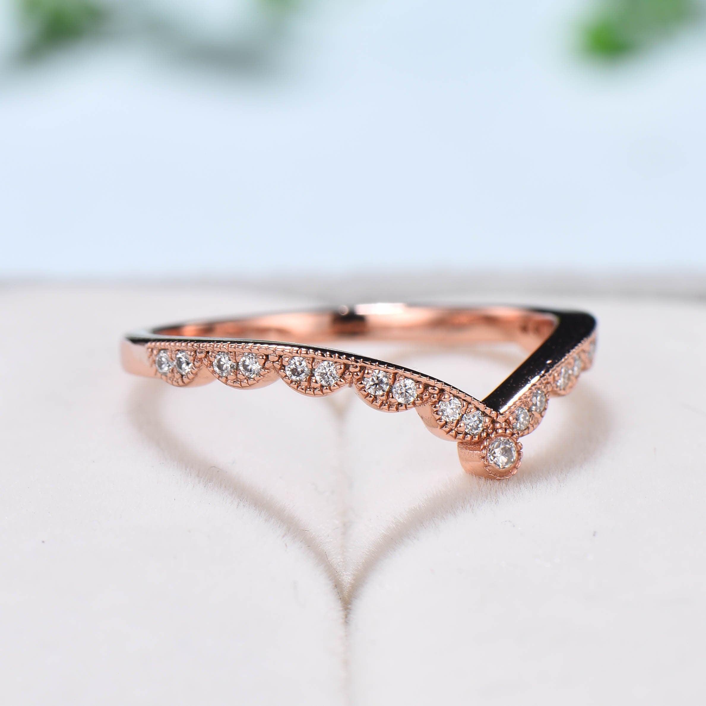 Art Deco Dainty Curved Diamond Wedding Band - Unique Rose Gold Mulgrain Stacking Ring with Moissanite - Matching Anniversary Gift for Women - Perfect for Bridal, Engagement & Stackable Jewelry