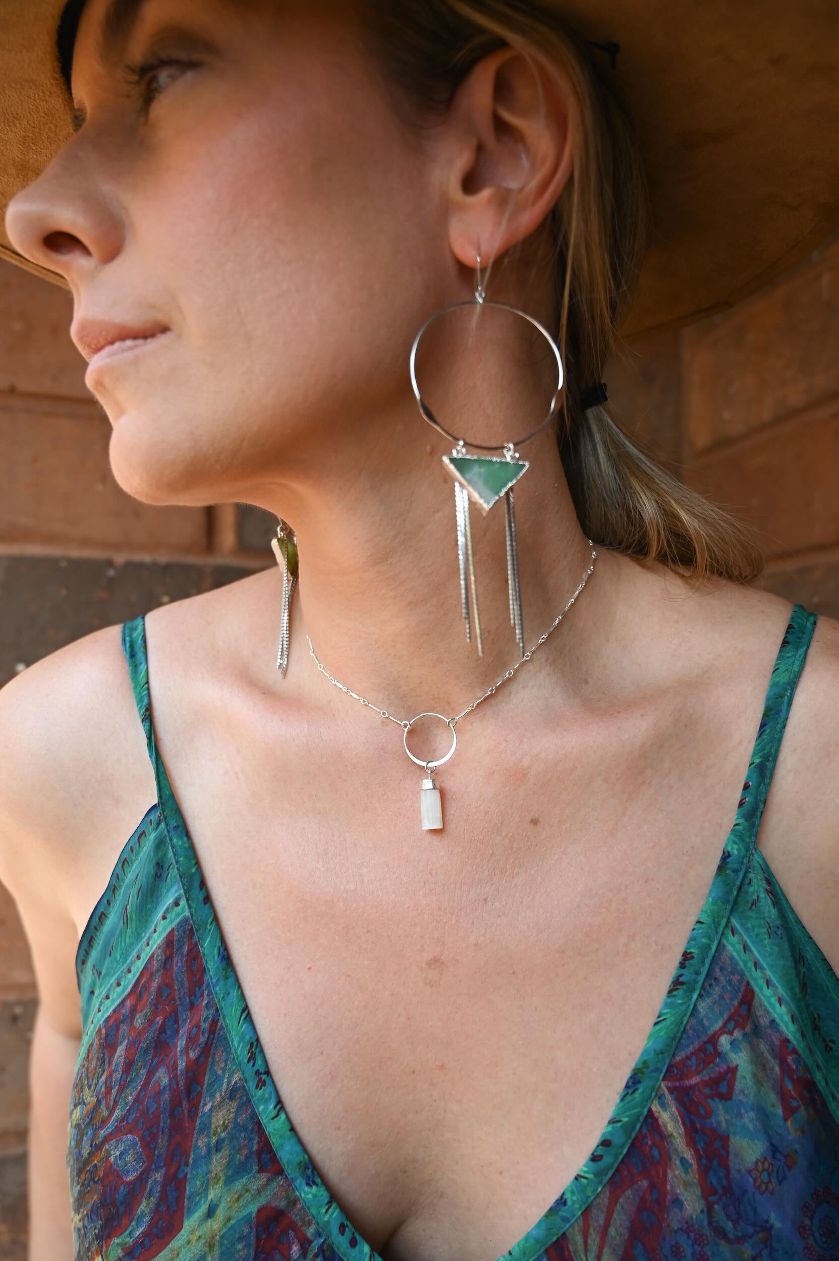 Lightbringer Selenite Crystal Necklace - Healing Stone Pendant for Women & Men - Spiritual Jewelry for Energy Cleansing & Chakra Balancing - Perfect for Meditation, Yoga & Daily Wear