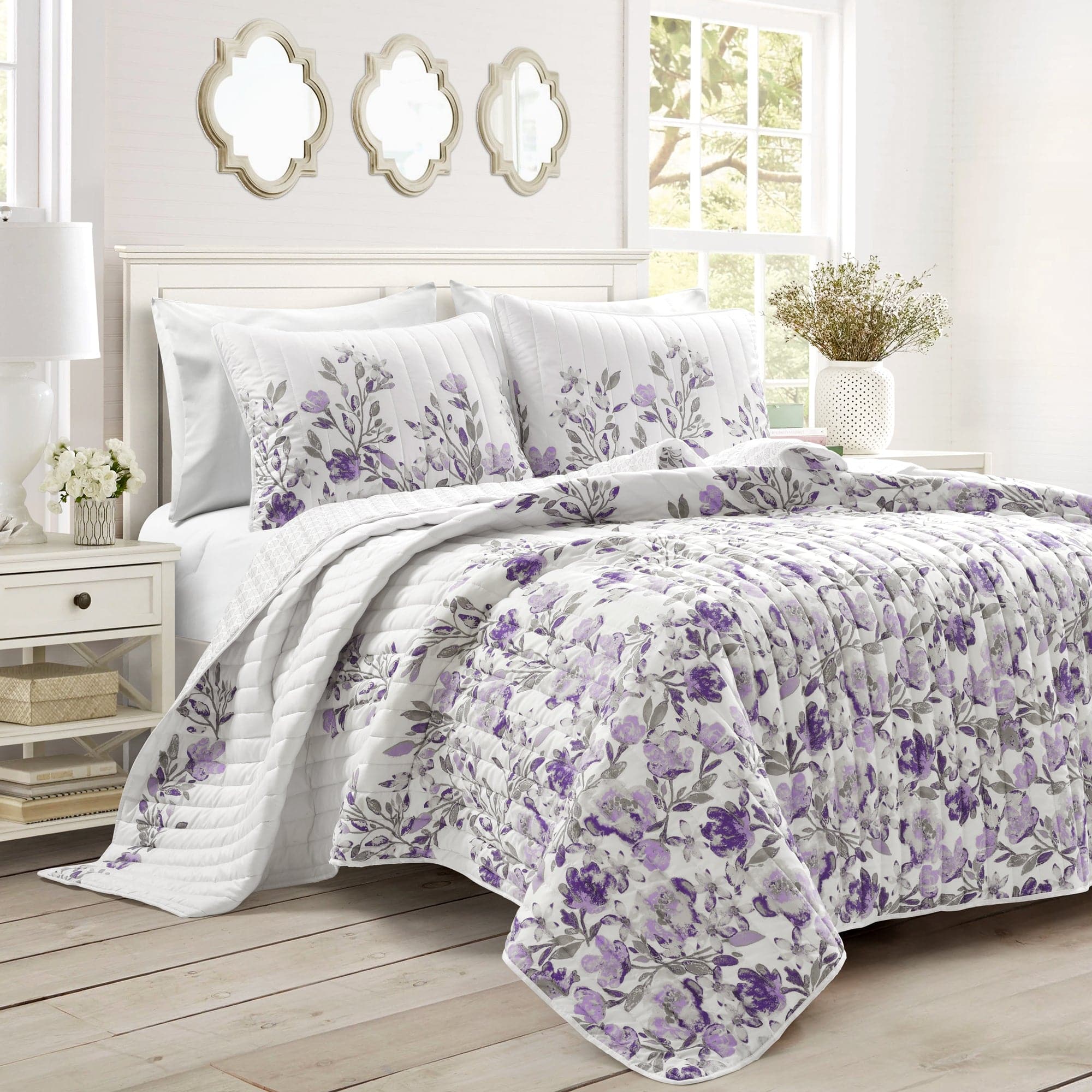Tanisha Reversible Quilt 3-Piece Bedding Set - Soft Comforter, Pillow Shams & Bed Skirt - Cozy All-Season Luxury for Master Bedroom, Guest Room & Dorm Decor