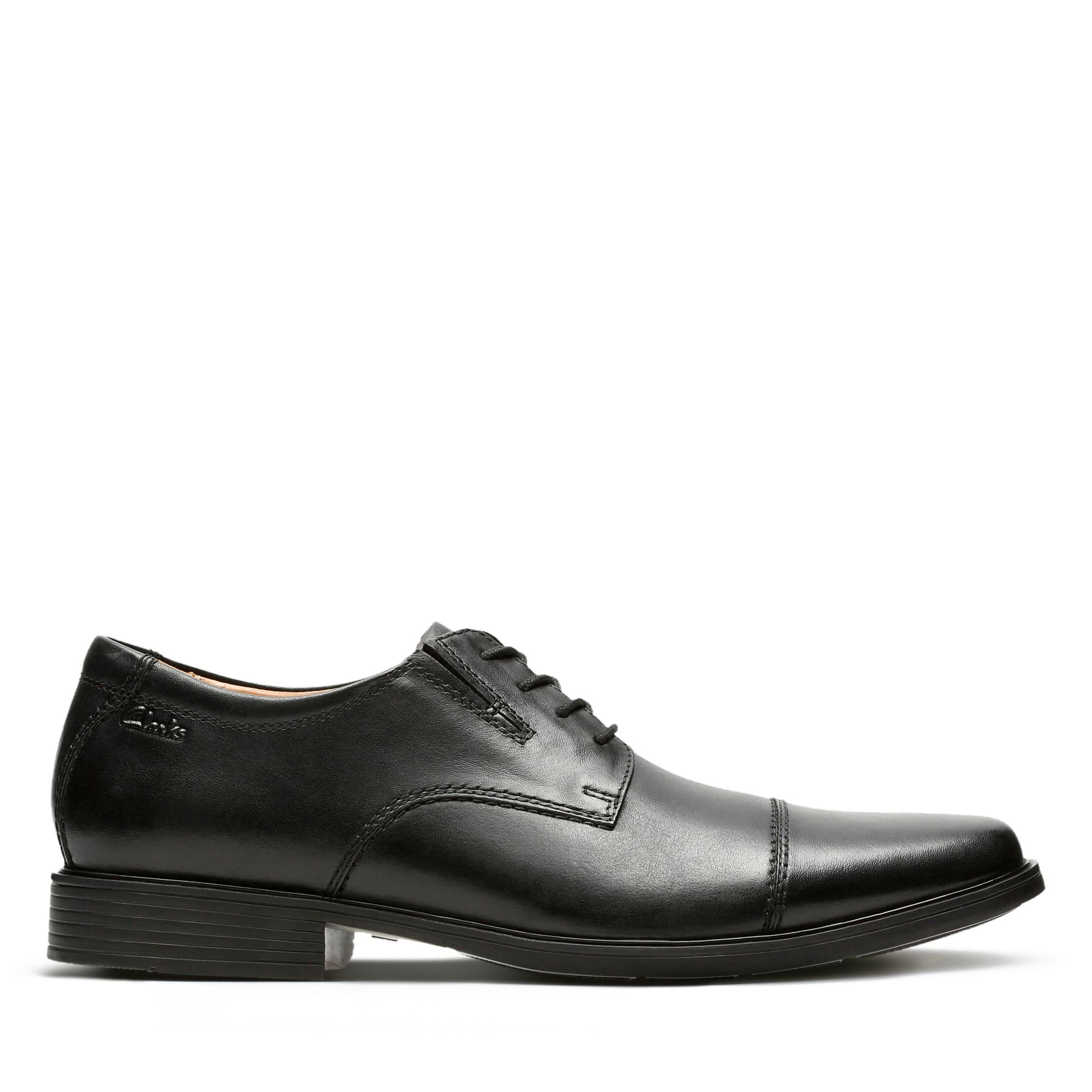 Clarks Men's Derby Shoes - Classic Leather Dress Shoes for Business & Formal Occasions - Comfortable & Stylish Oxfords for Work, Office, and Weddings