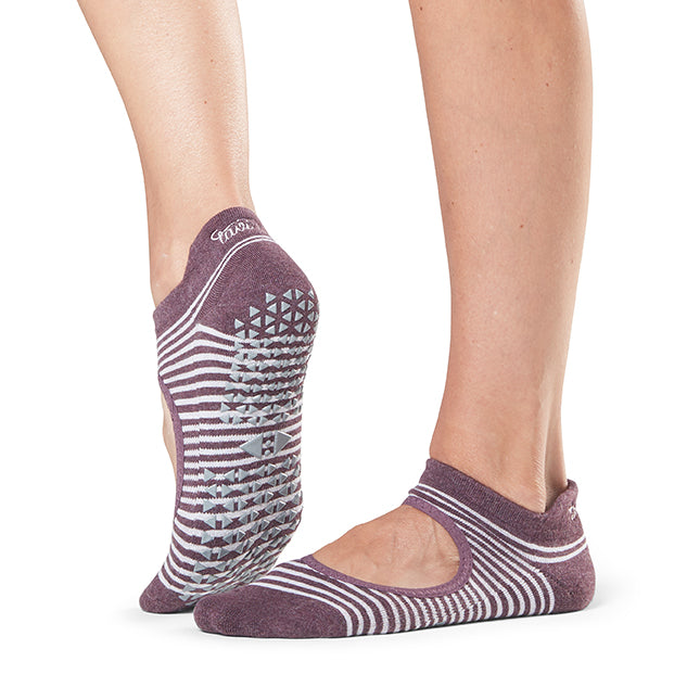 Tavi Noir Emma Grip Socks - Non-Slip Yoga Socks for Women, Anti-Skid Workout Socks with Grips for Pilates, Barre & Home Exercise - Perfect for Yoga, Gym and Fitness Activities