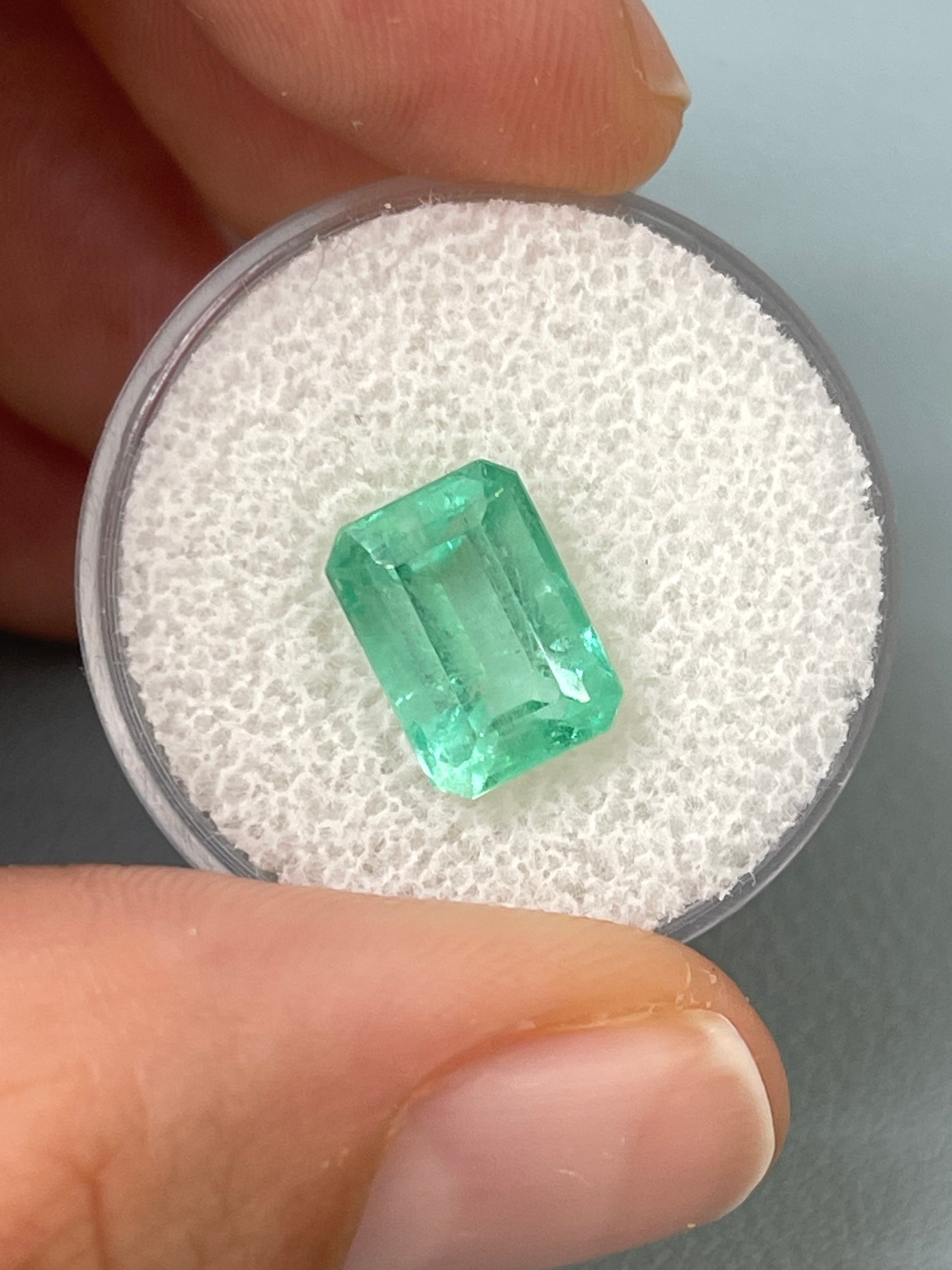 3.54 Carat 11x8mm Seafoam Green Natural Loose Colombian Emerald Gemstone - Emerald Cut for Jewelry Making, Engagement Rings & Luxury Gifts