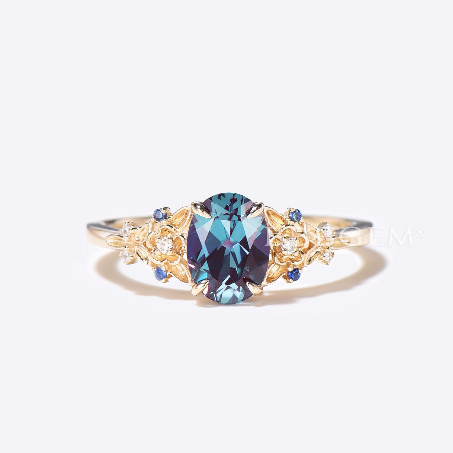 Exquisite Leaf Oval Alexandrite Engagement Ring with Diamond Accents – Floral Wedding Band for Women | Perfect for Proposals, Anniversaries & Bridal Jewelry