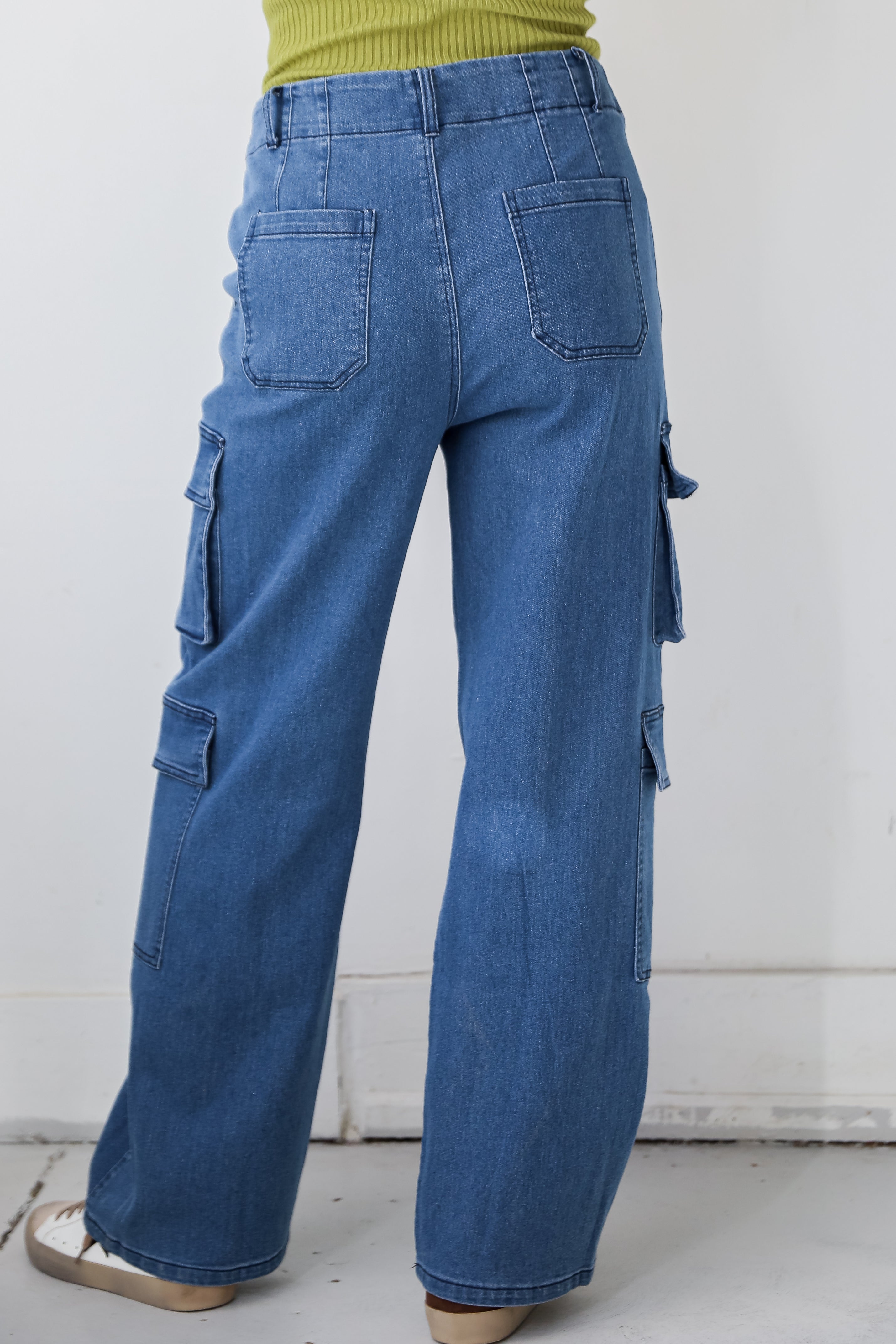 Cool Influence Medium Wash Cargo Jeans for Men - Stylish & Comfortable Denim Pants with Multiple Pockets | Perfect for Casual Wear, Outdoor Adventures & Street Fashion