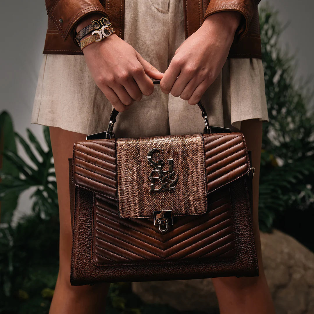 BOD0WCR Western Style Women's Handbag with Snakeskin Handles - Casual Honey Brown Crossbody Bag for Everyday Use, Work, and Travel