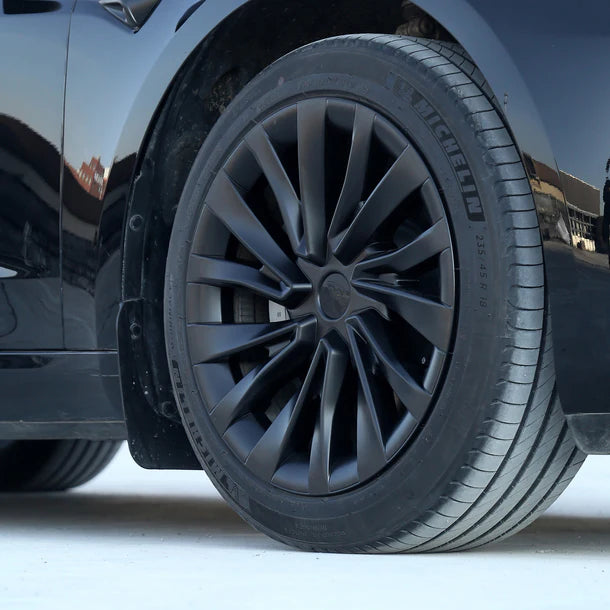 Tesla Model 3 Highland 18