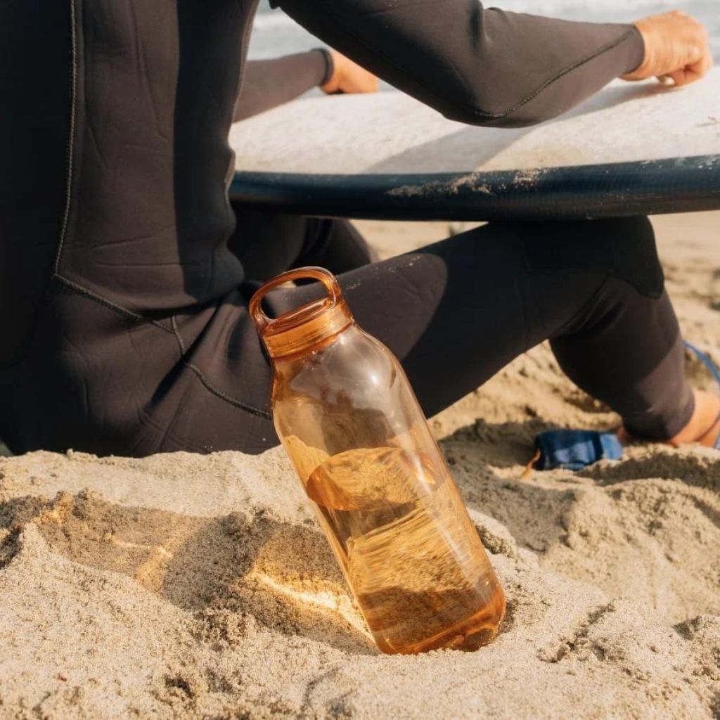 Kinto Amber 950ml Insulated Water Bottle - Leakproof Stainless Steel Thermos for Hot & Cold Drinks - Perfect for Hiking, Gym, Office & Travel