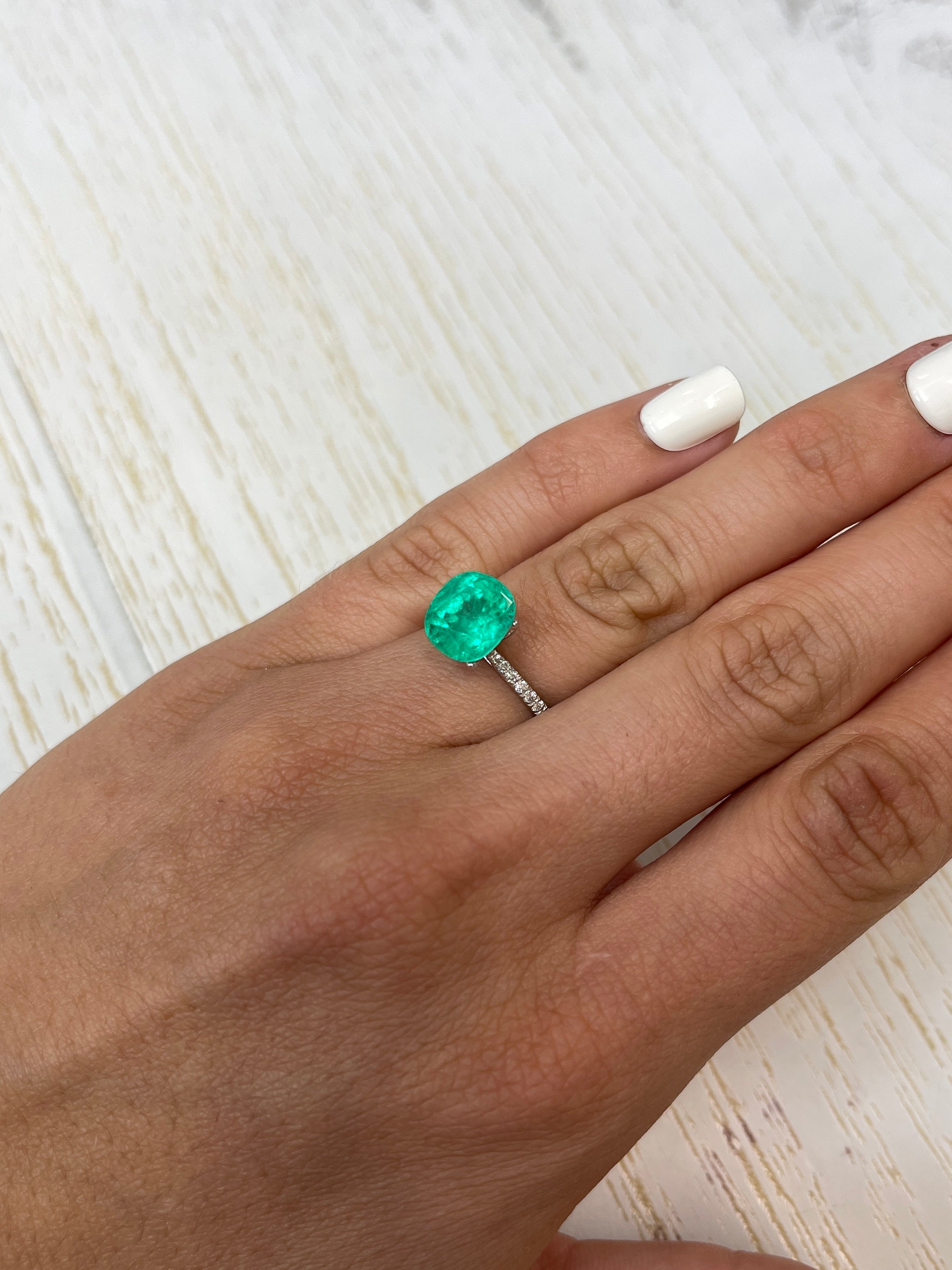 3.98 Carat 10x9mm Medium Green Natural Loose Colombian Emerald Cushion Cut Gemstone for Jewelry Making, Engagement Rings & Luxury Gifts