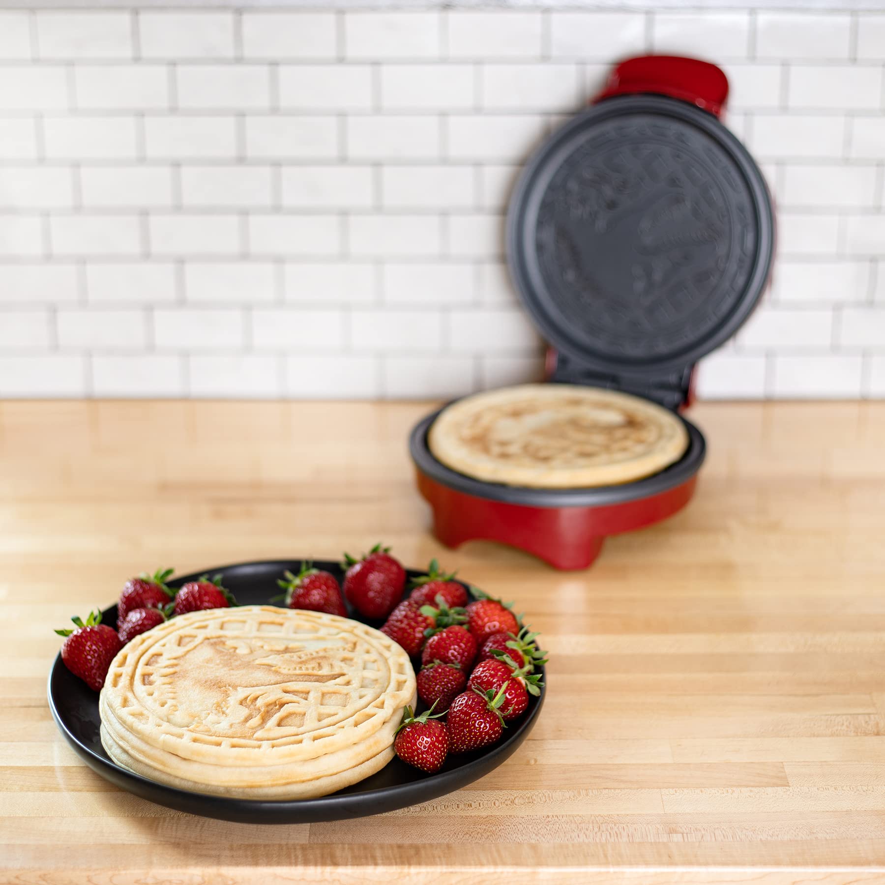 Jurassic Park Waffle Maker - Dinosaur Themed Waffle Iron with T-Rex Design - Perfect for Breakfast, Kids Parties & Jurassic Park Fans