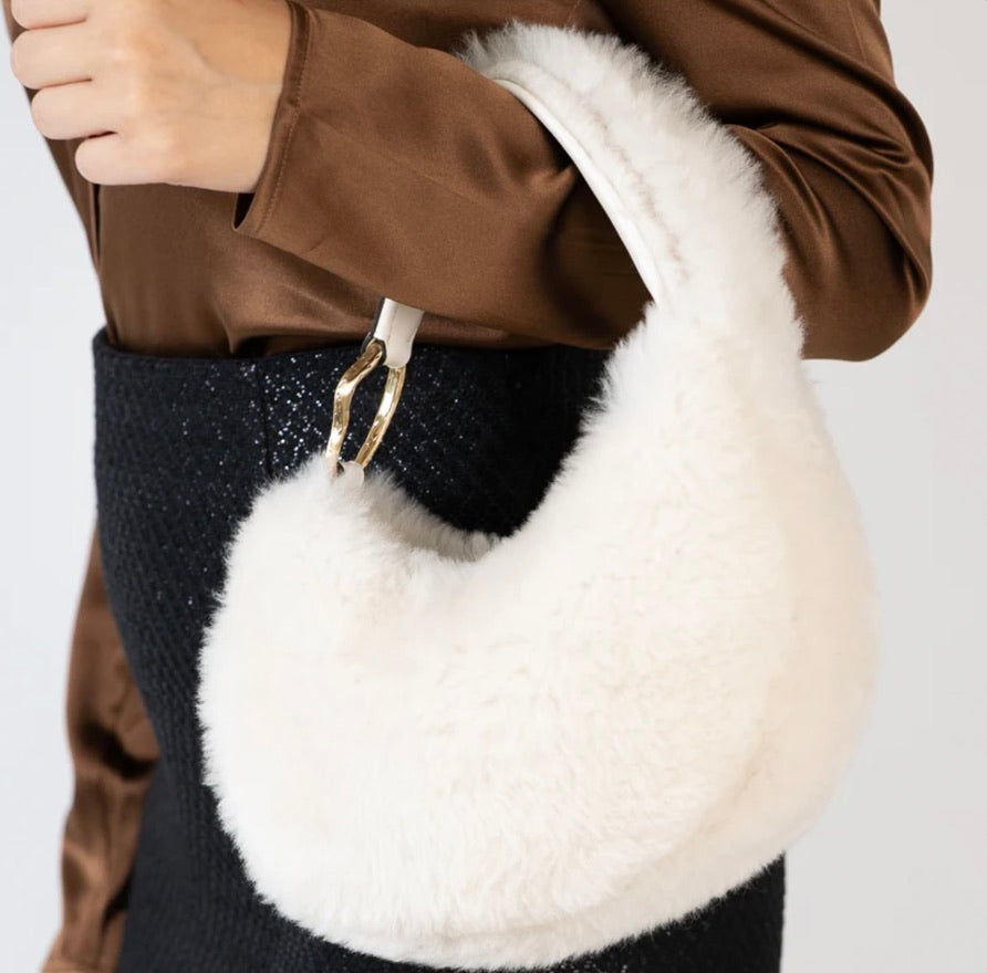 Runway Puppy Purse - Stylish Small Dog Carrier Bag for Fashionable Pet Owners | Perfect for Shopping, Travel & Outdoor Adventures