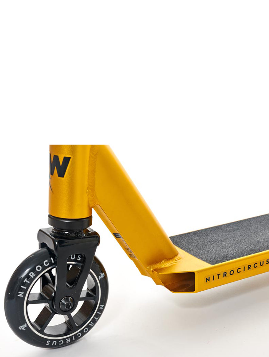 Nitro Circus R Willy Junior Replica Scooter - High Performance Kids Scooter for Stunts & Tricks - Perfect for Skate Parks, Backyard Riding & Action Sports Training