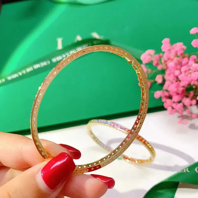 18K Yellow Gold Rainbow Aquamarine Bangle for Women - 8.5 Carat Natural Aquamarine Wedding Jewelry - Romantic Gift for Anniversary, Engagement & Special Occasions