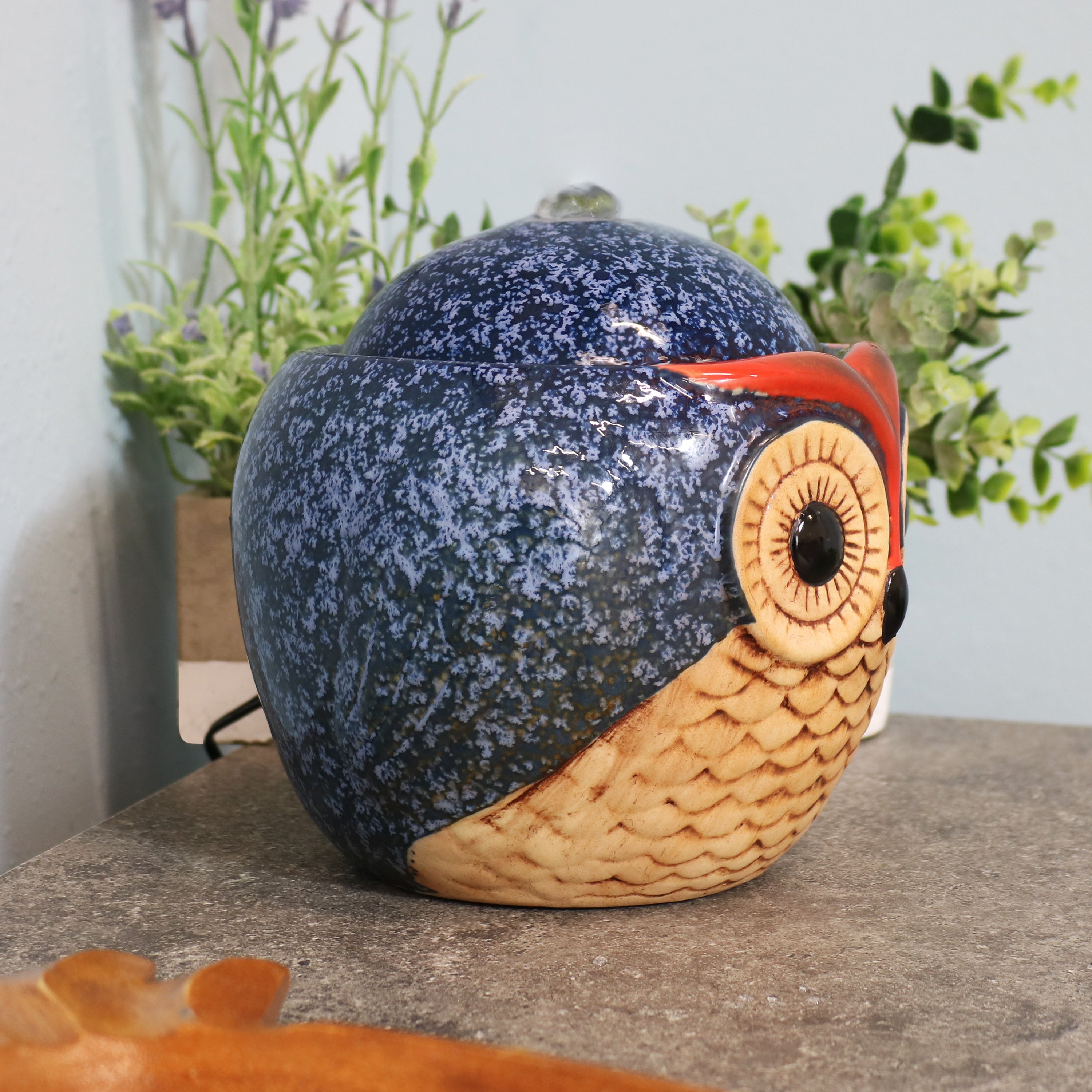 Sunnydaze Ceramic Owl Indoor Tabletop Water Fountain - Relaxing Home & Office Decor for Stress Relief, Feng Shui & Meditation | Perfect for Living Room, Bedroom, Garden or Patio