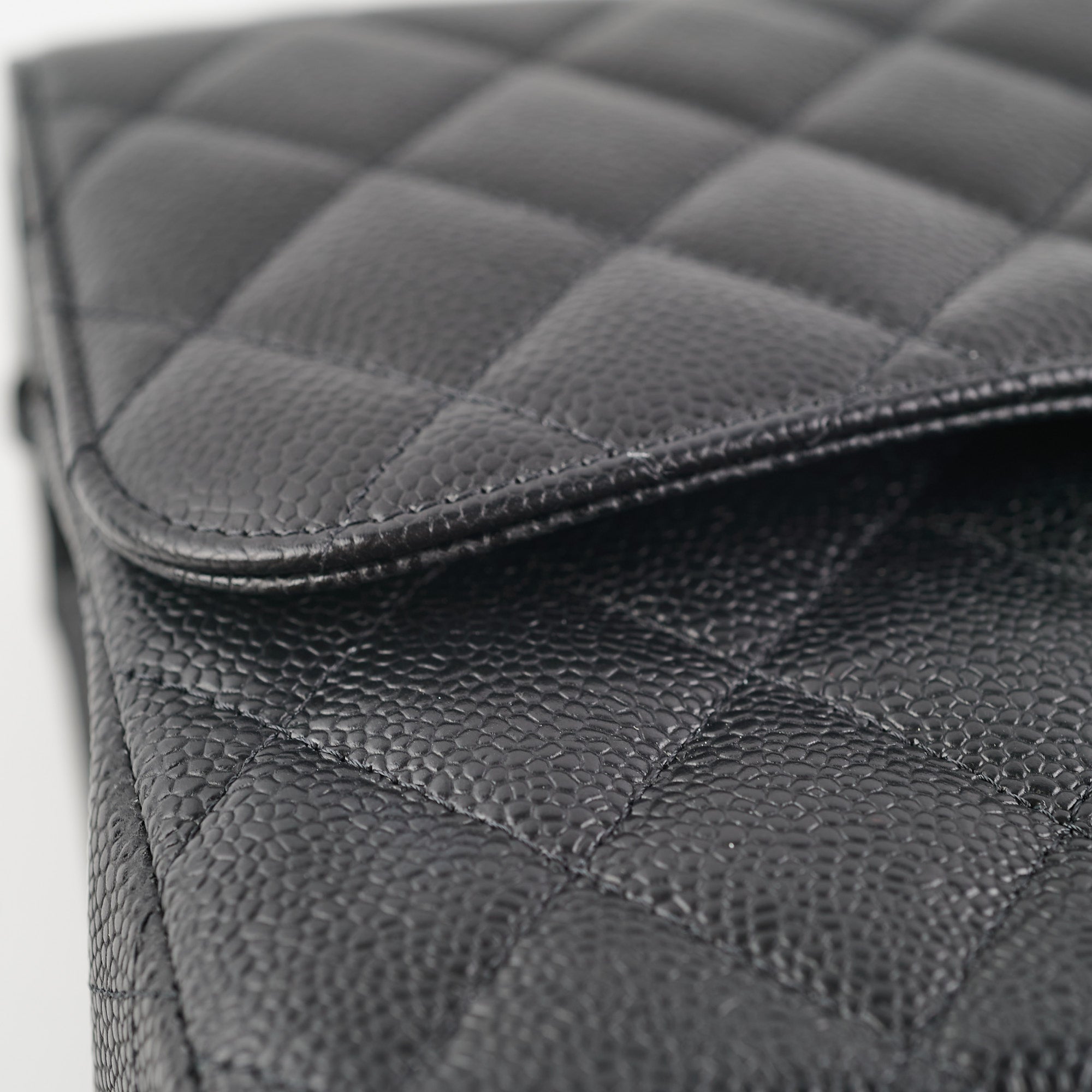 Authentic Chanel Quilted Jumbo Flap Bag in Black Caviar Leather with Gold Hardware - Perfect for Luxury Fashion & Special Occasions