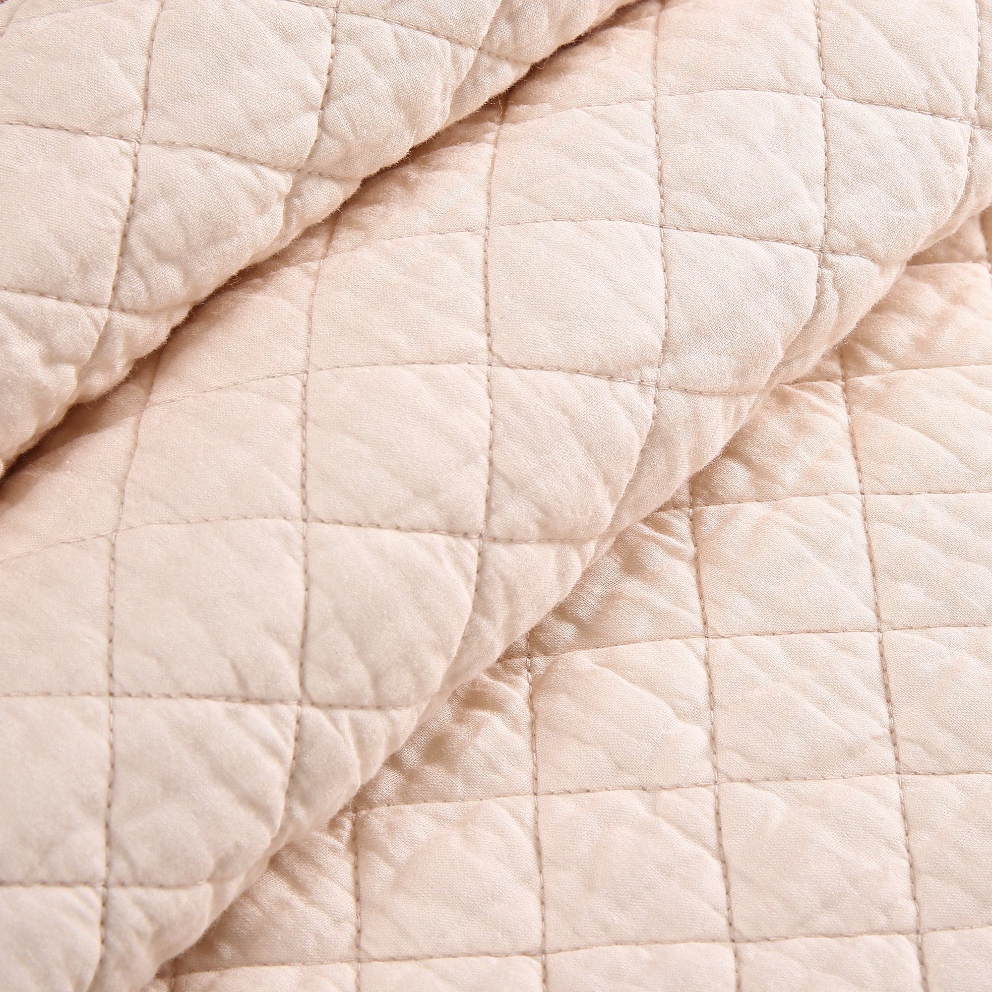 Ava Diamond Oversized Cotton Quilt Set - King Size Bedding with Soft Breathable Fabric for All Seasons | Perfect for Master Bedroom, Guest Room & Cozy Home Decor