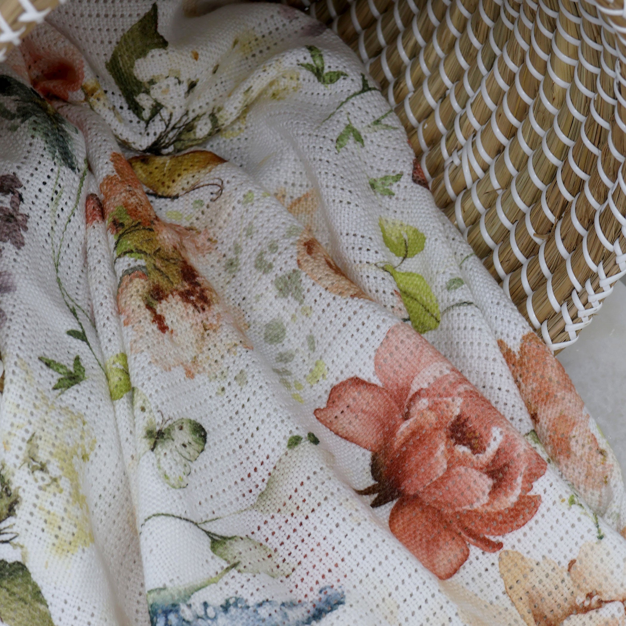 Soft & Breathable Peonies Bamboo Cellular Blanket - Lightweight Summer Blanket for Baby, Kids & Adults - Perfect for Nursery, Bedroom & Outdoor Use