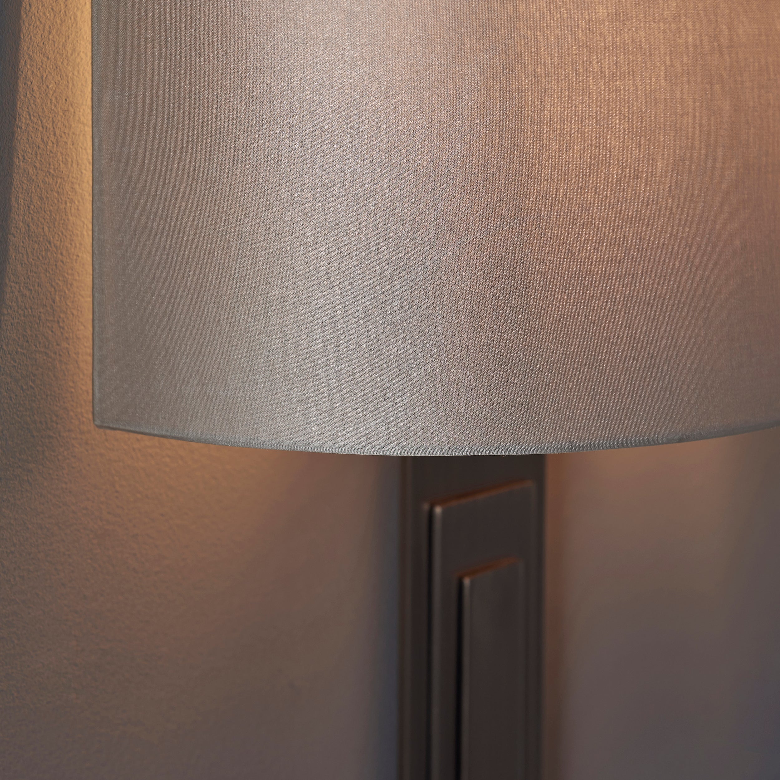 Blake Wall Light in Bronze & Antique Brass Finish - Elegant Vintage Sconce for Bedroom, Living Room, and Hallway Lighting
