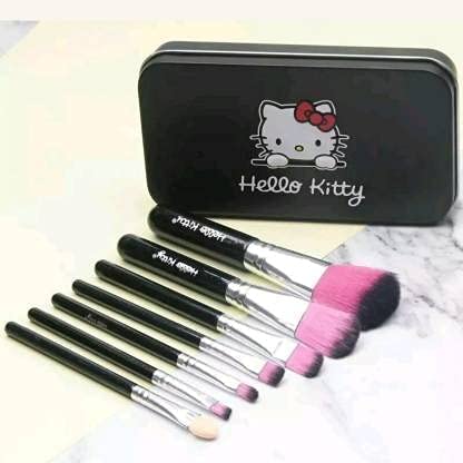 FitMe Professional 7 Black Multipurpose Makeup Brushes Set with 1 Pink Beauty Blender Sponge - 8 Piece Cosmetic Brush Kit for Foundation, Concealer, Eyeshadow & Blending - Perfect for Makeup Artists & Beginners
