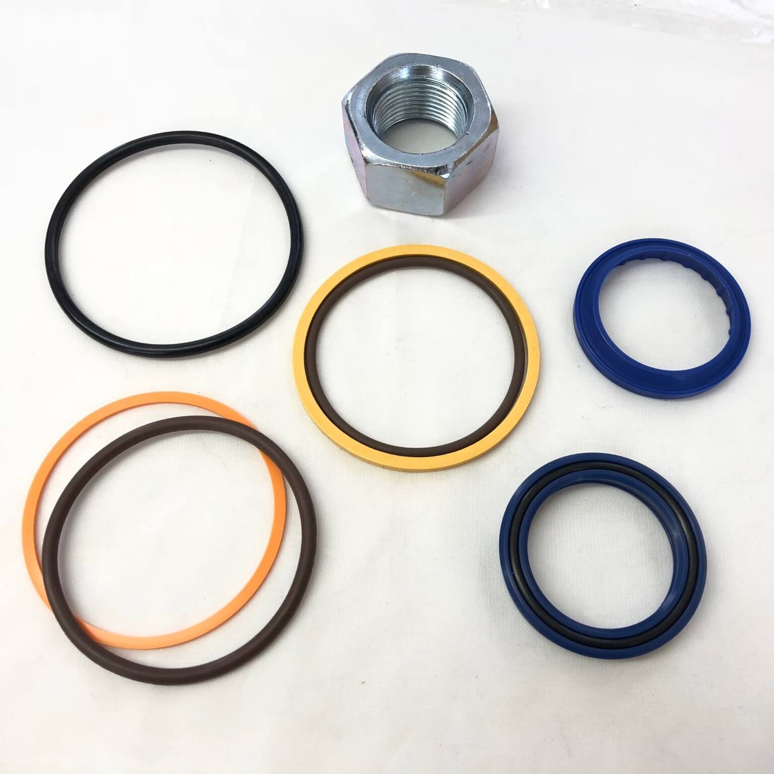Bobcat 325 325C 325D 325G Mini Excavator Bucket Cylinder Seal Kit with 1 3/8 Rod - Replacement Part for Construction & Landscaping Projects
