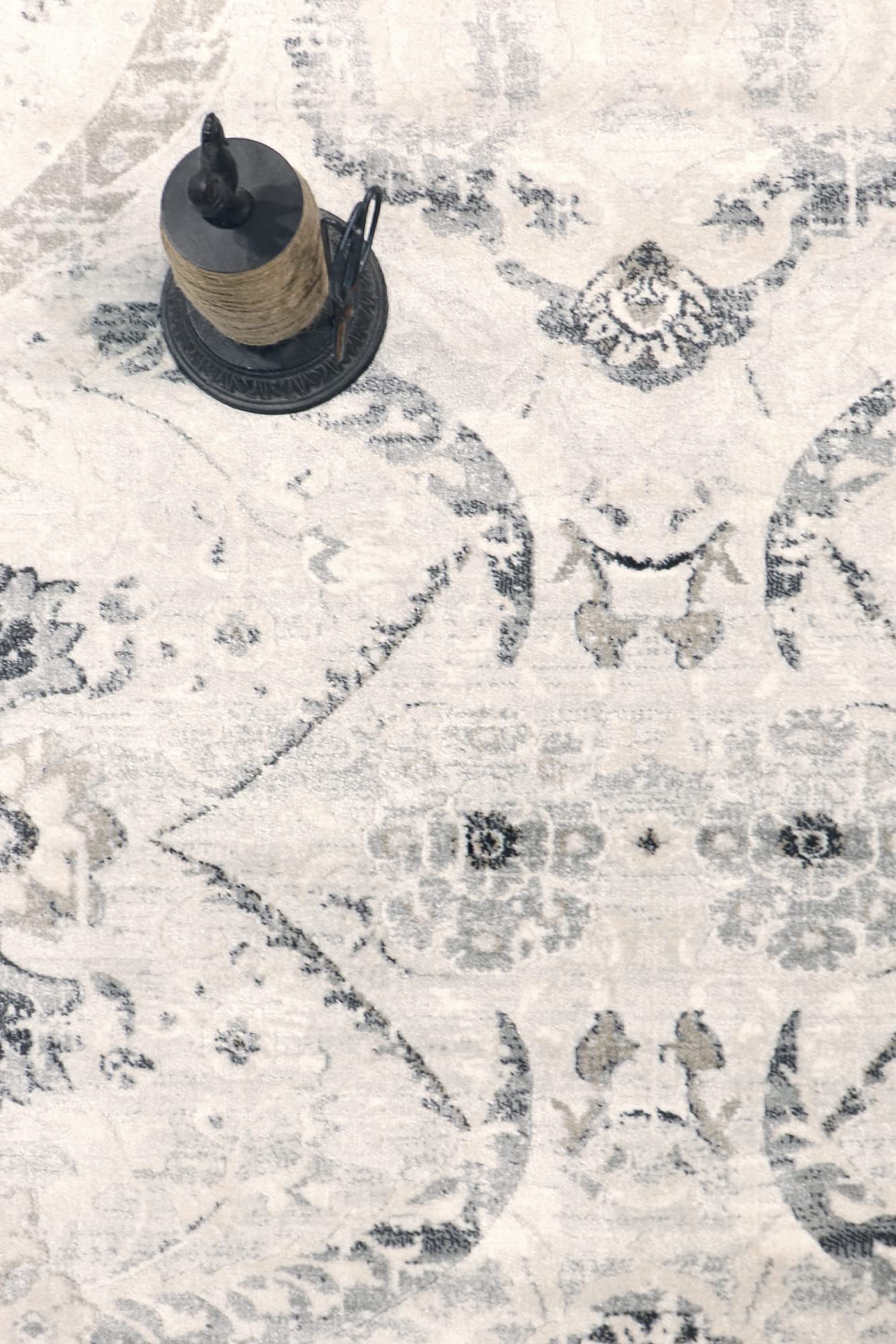 Pasargad Home Fantasia Collection Power Loom Ivory & Silver Area Rug - 8'x8' Polypropylene & Polyester Rug for Living Room, Bedroom, or Office Decor