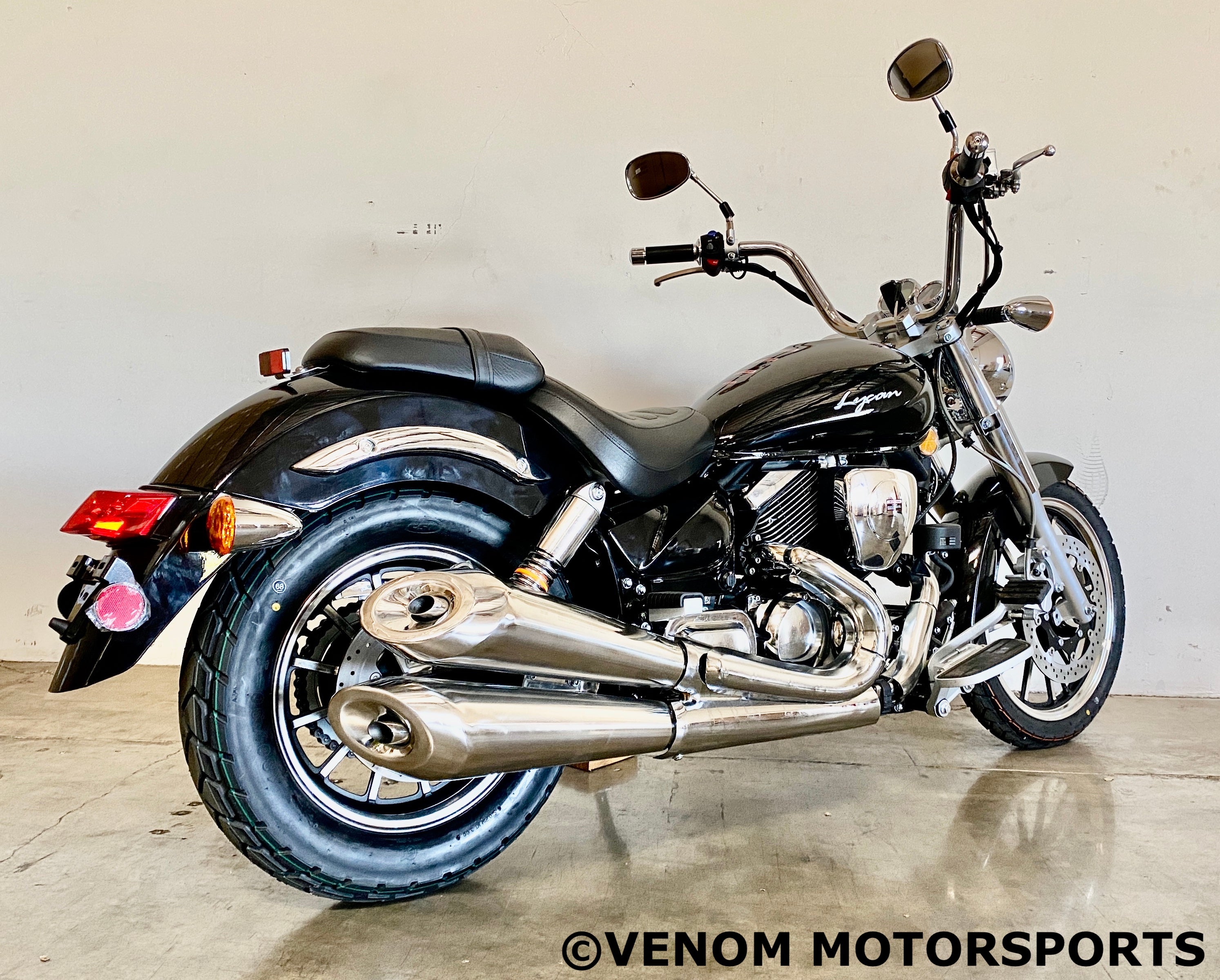 Lifan Lycan 250cc V-Twin Fuel Injected Chopper Motorcycle - 5-Speed Manual Transmission for Cruising & Urban Commuting