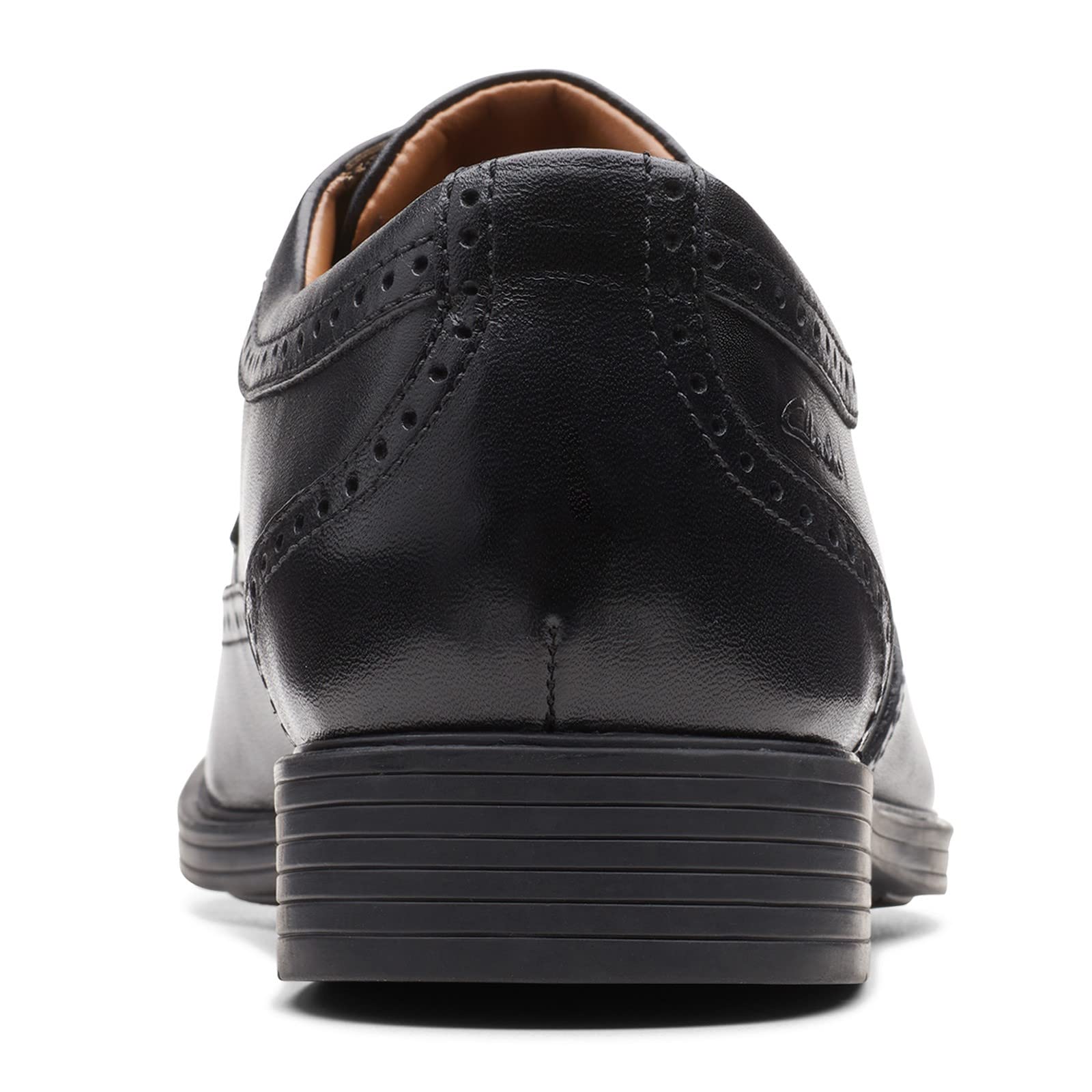 Clarks Men's Whiddon Wing Oxford Shoes - Classic Leather Dress Shoes for Business & Formal Occasions | Comfortable & Stylish Men's Footwear for Office, Weddings & Professional Events