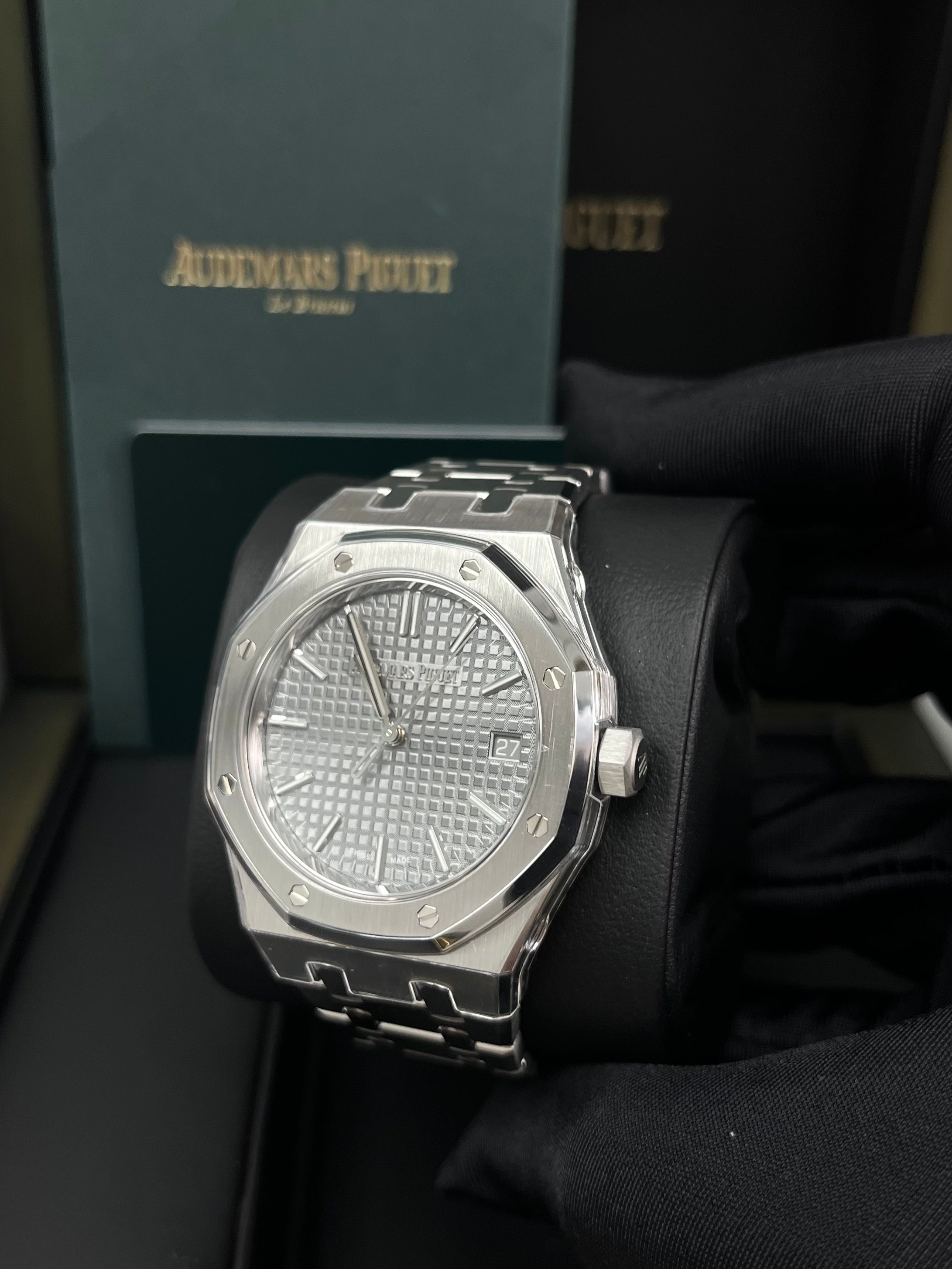 Audemars Piguet Royal Oak 50th Anniversary 37mm Men's Luxury Watch - Grey Dial Ref 15550ST.OO.1356ST.03 - Perfect for Business Meetings & Special Occasions