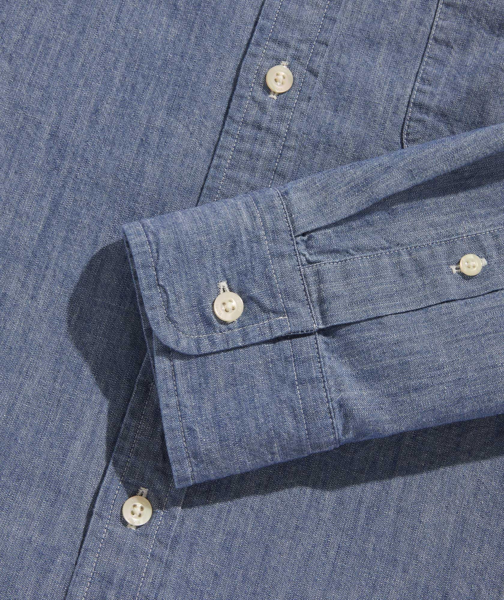 Vineyard Vines Men's Chambray Shirt | Casual Button Down Shirt for Men | Perfect for Summer Outfits, Beach Wear & Office Casual Style