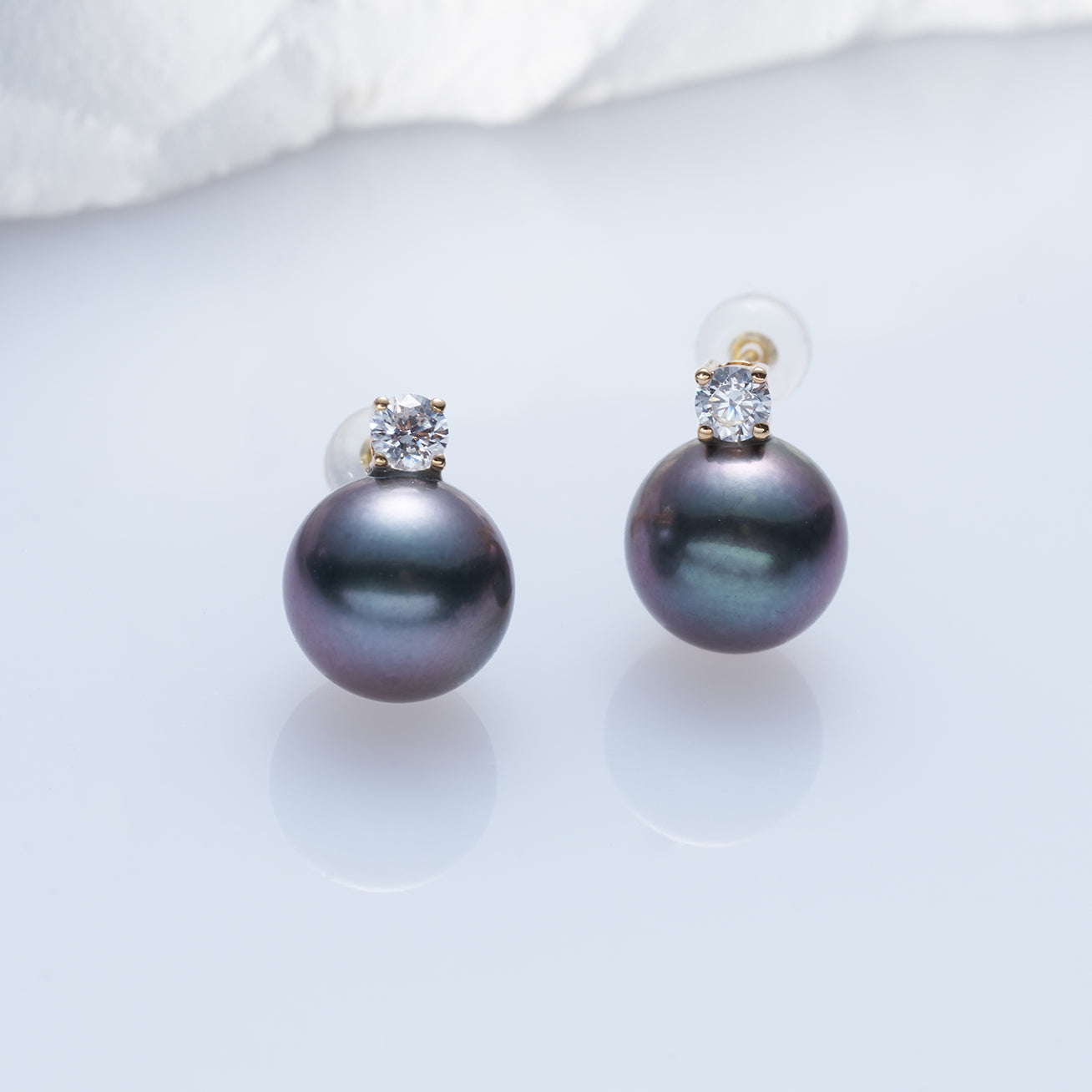 18K Gold AAA Grade Tahitian Pearl Stud Earrings for Women - Luxury Gift for Wedding, Anniversary & Special Occasions